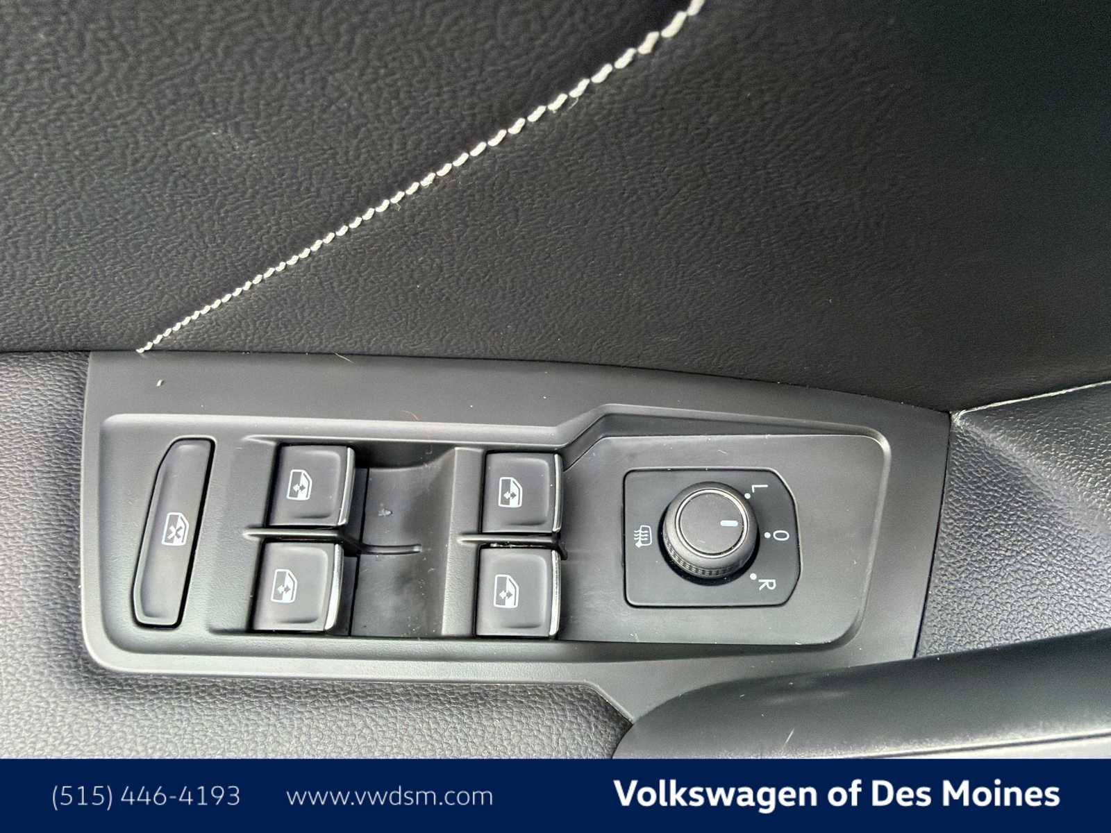 Thumbnail: 2024 Volkswagen Tiguan - 23