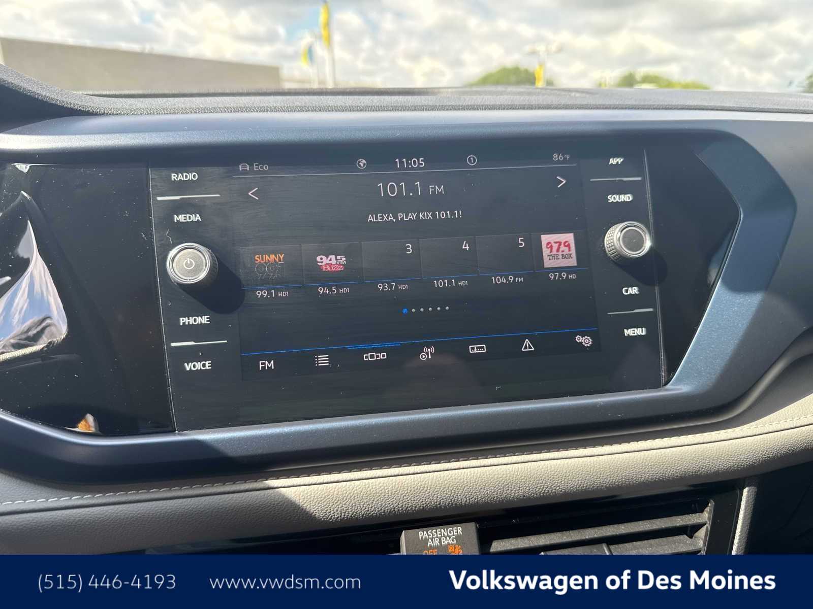 Thumbnail: 2024 Volkswagen Taos - 17