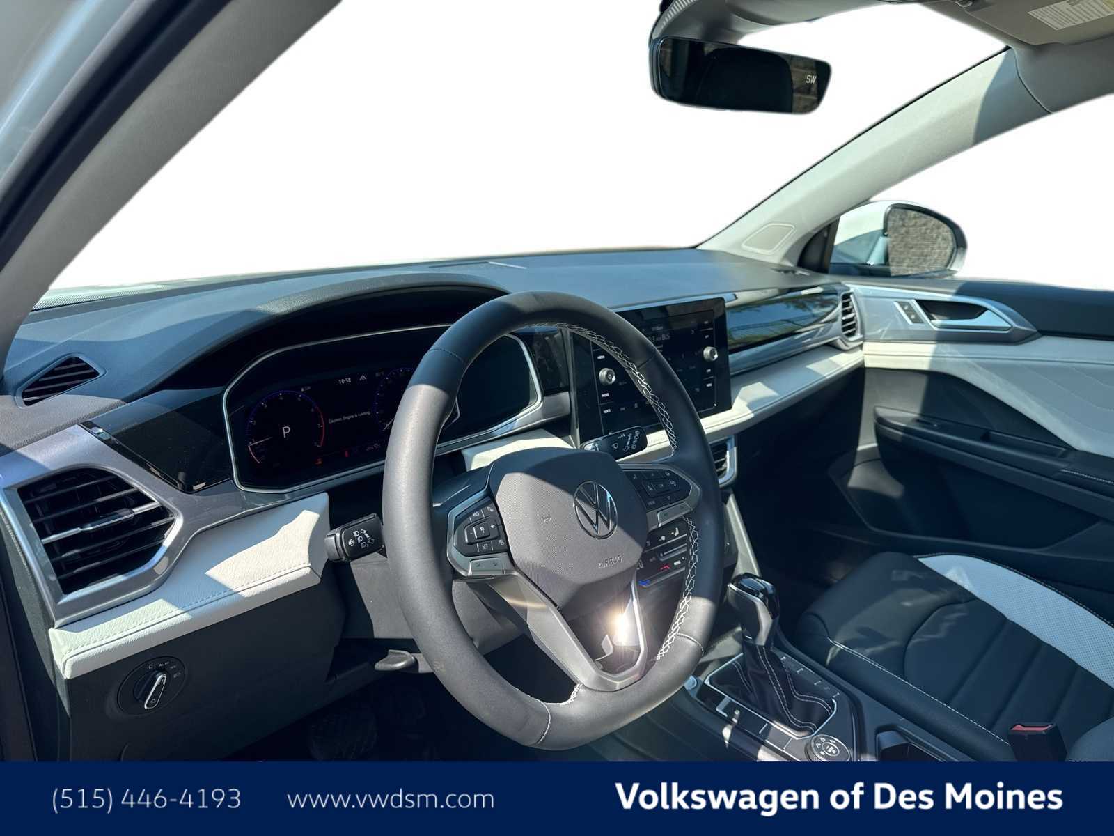 Thumbnail: 2025 Volkswagen Taos - 2