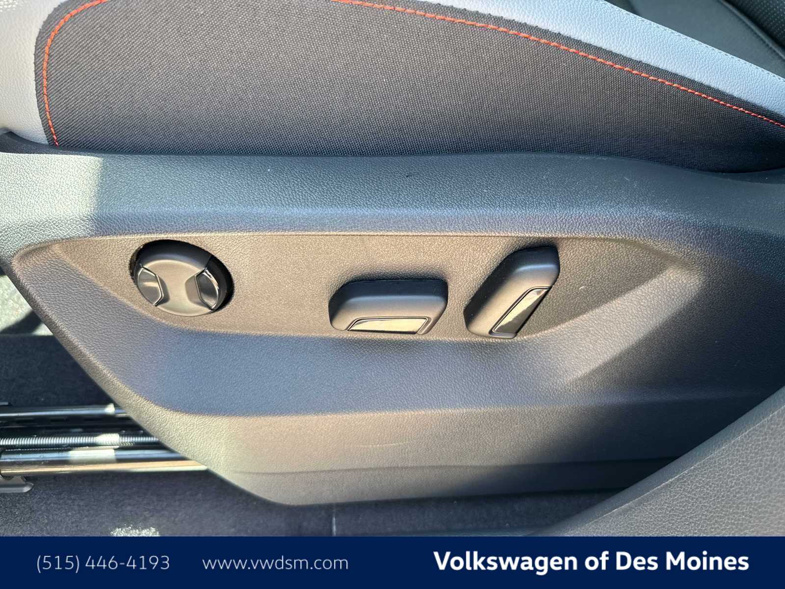 Thumbnail: 2025 Volkswagen Atlas - 24