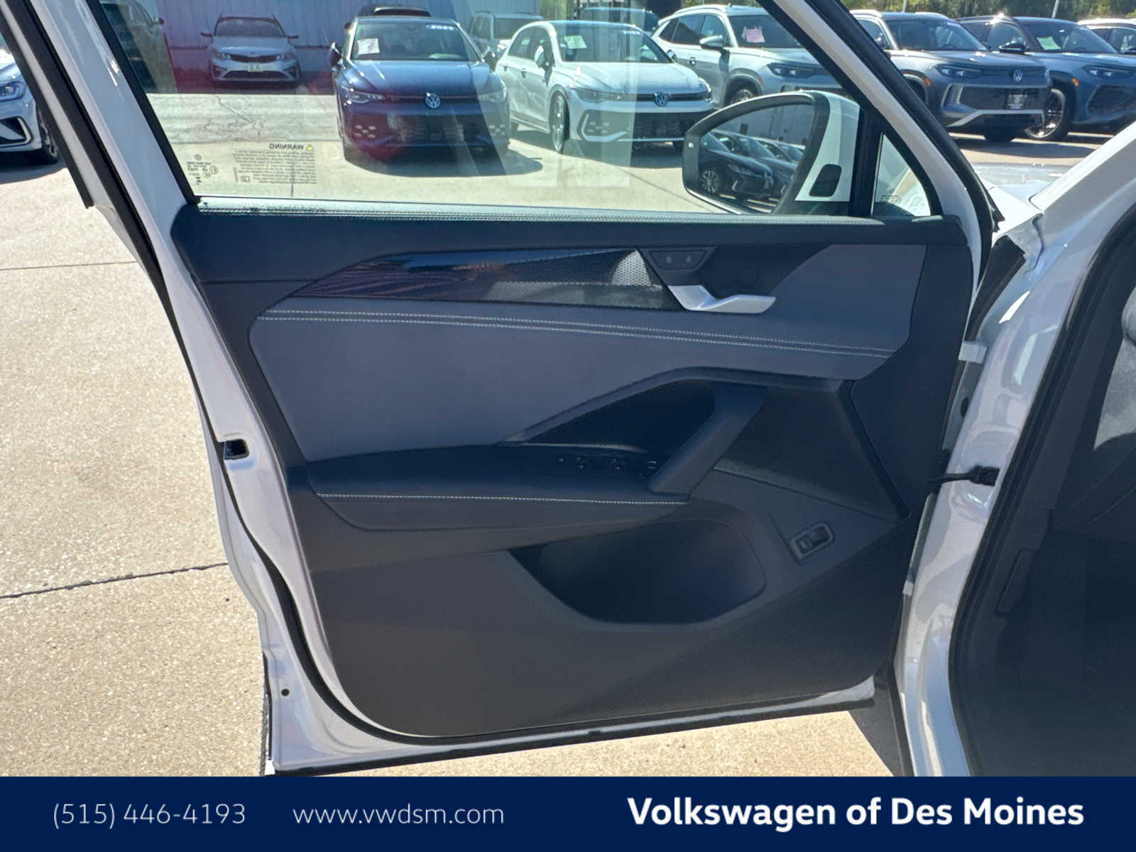 Thumbnail: 2025 Volkswagen Tiguan - 22