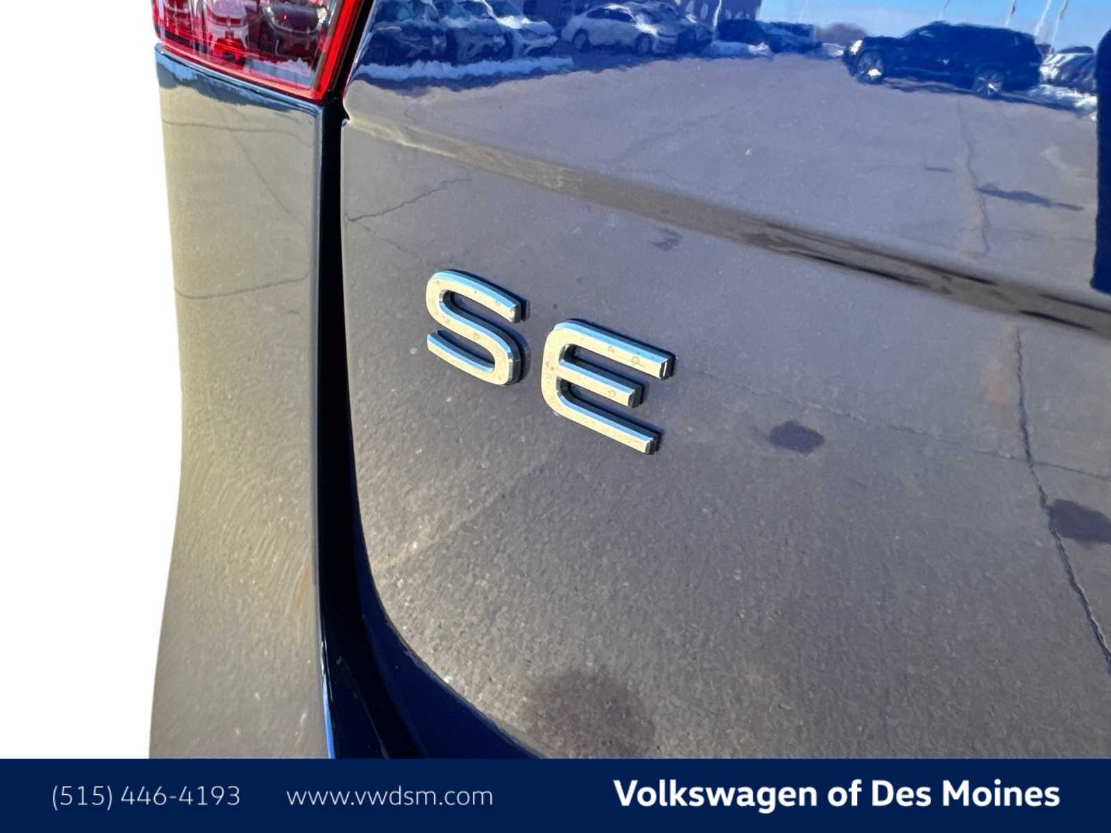 Thumbnail: 2022 Volkswagen Tiguan - 6