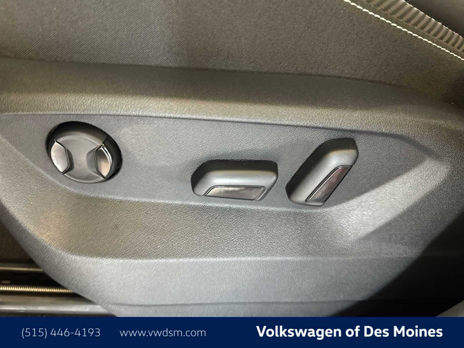 Thumbnail: 2025 Volkswagen Atlas - 24