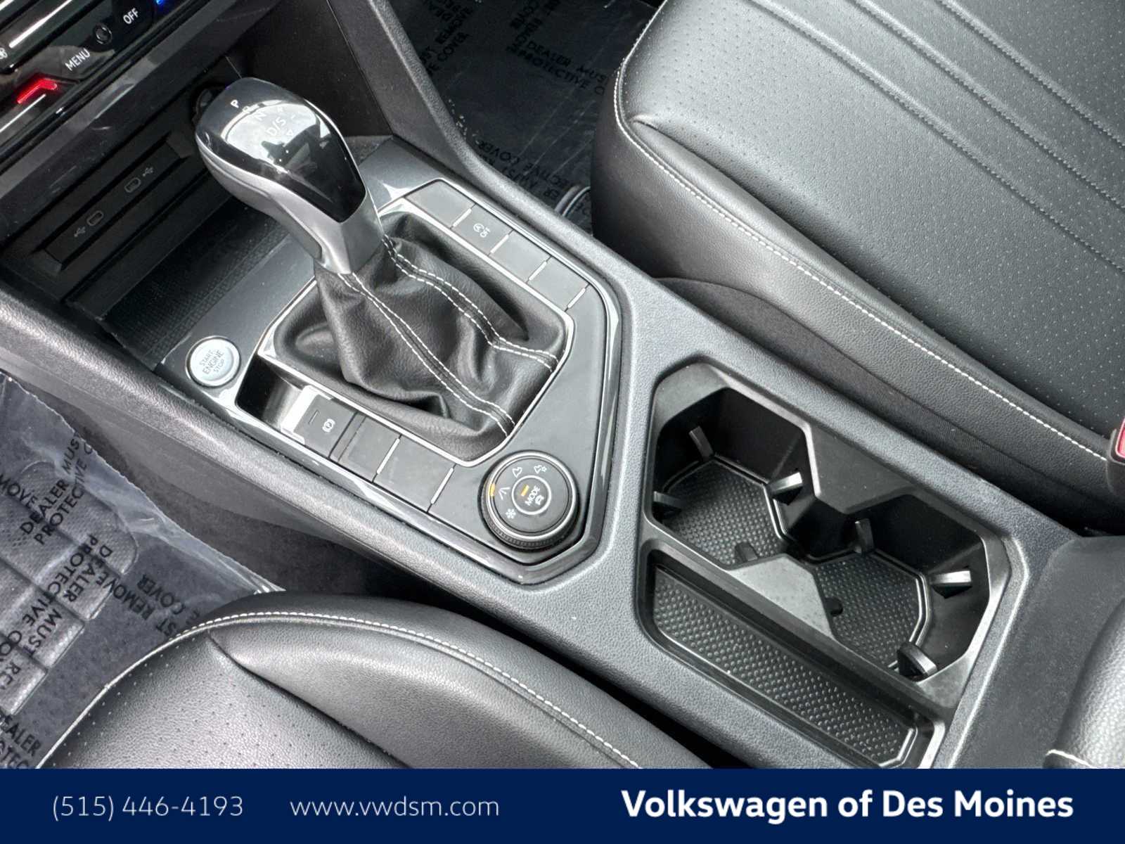 Thumbnail: 2022 Volkswagen Tiguan - 16