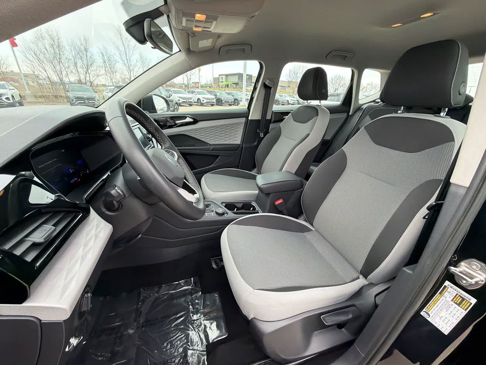 Thumbnail: 2023 Volkswagen Taos - 11