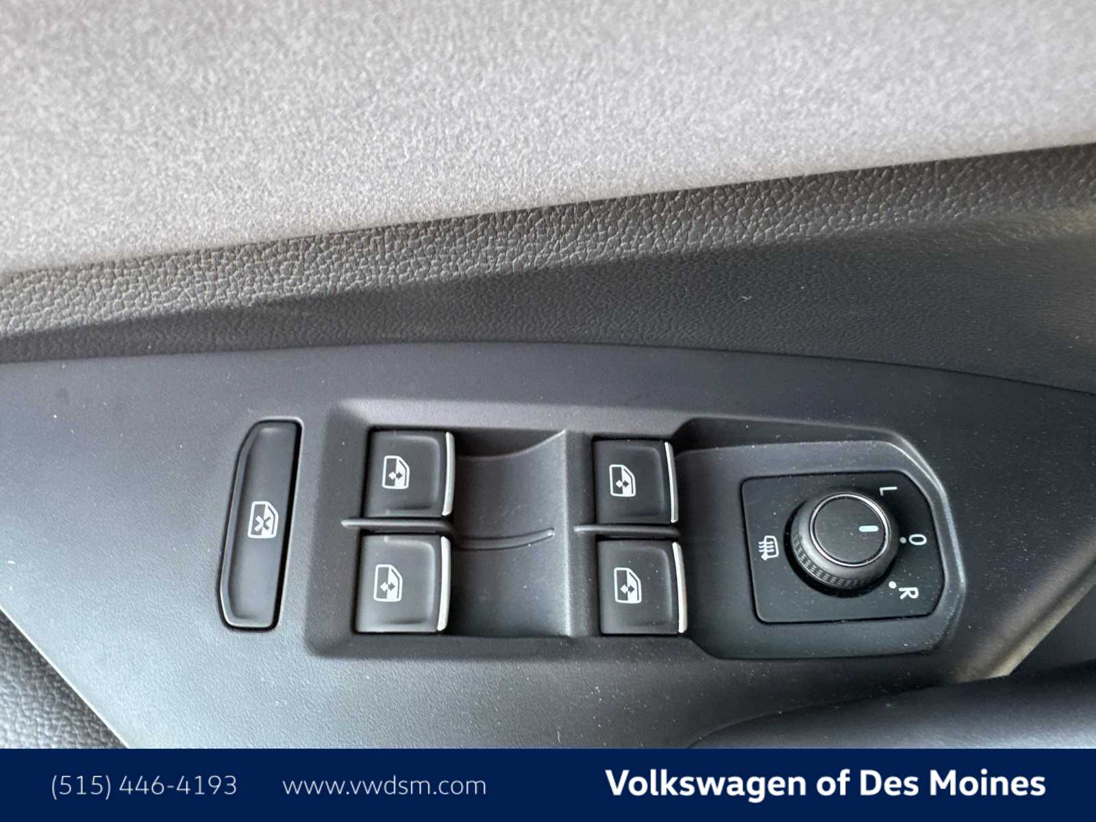 Thumbnail: 2025 Volkswagen Jetta - 23