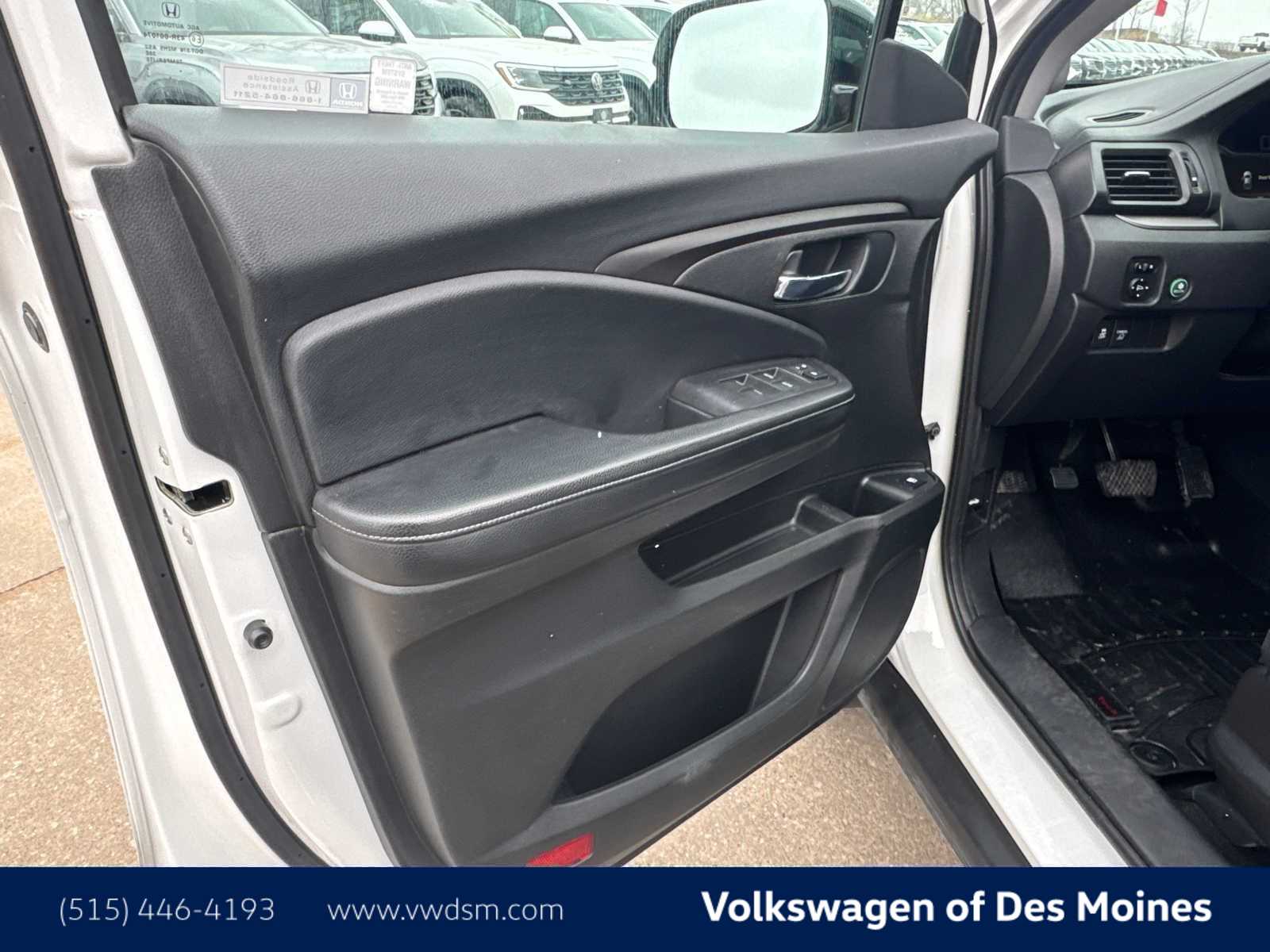 Thumbnail: 2019 Honda Ridgeline - 22