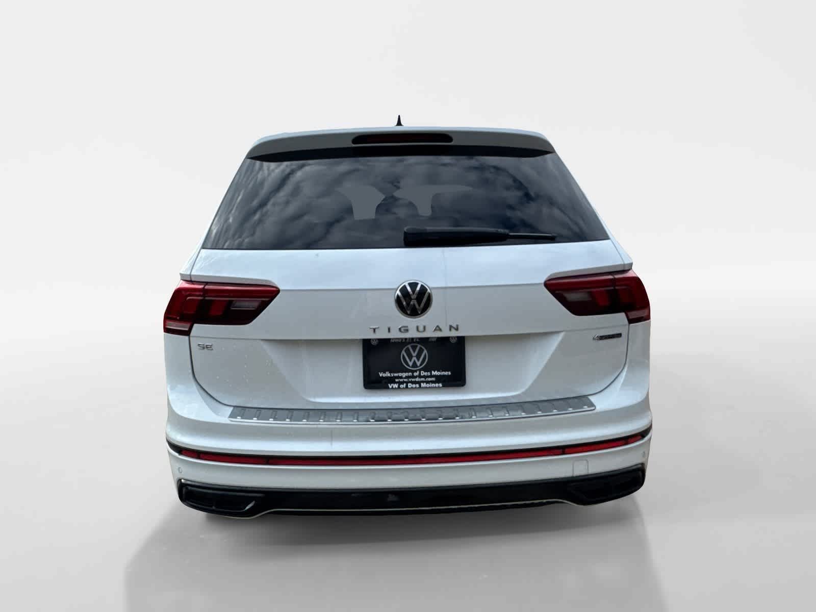 Thumbnail: 2022 Volkswagen Tiguan - 5
