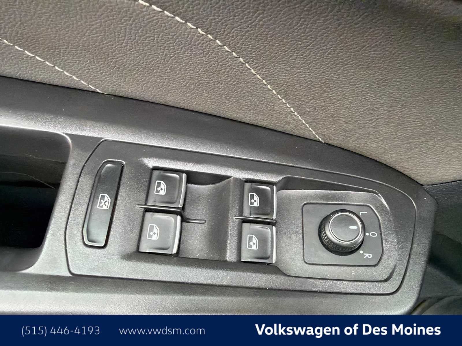 Thumbnail: 2022 Volkswagen Atlas - 22