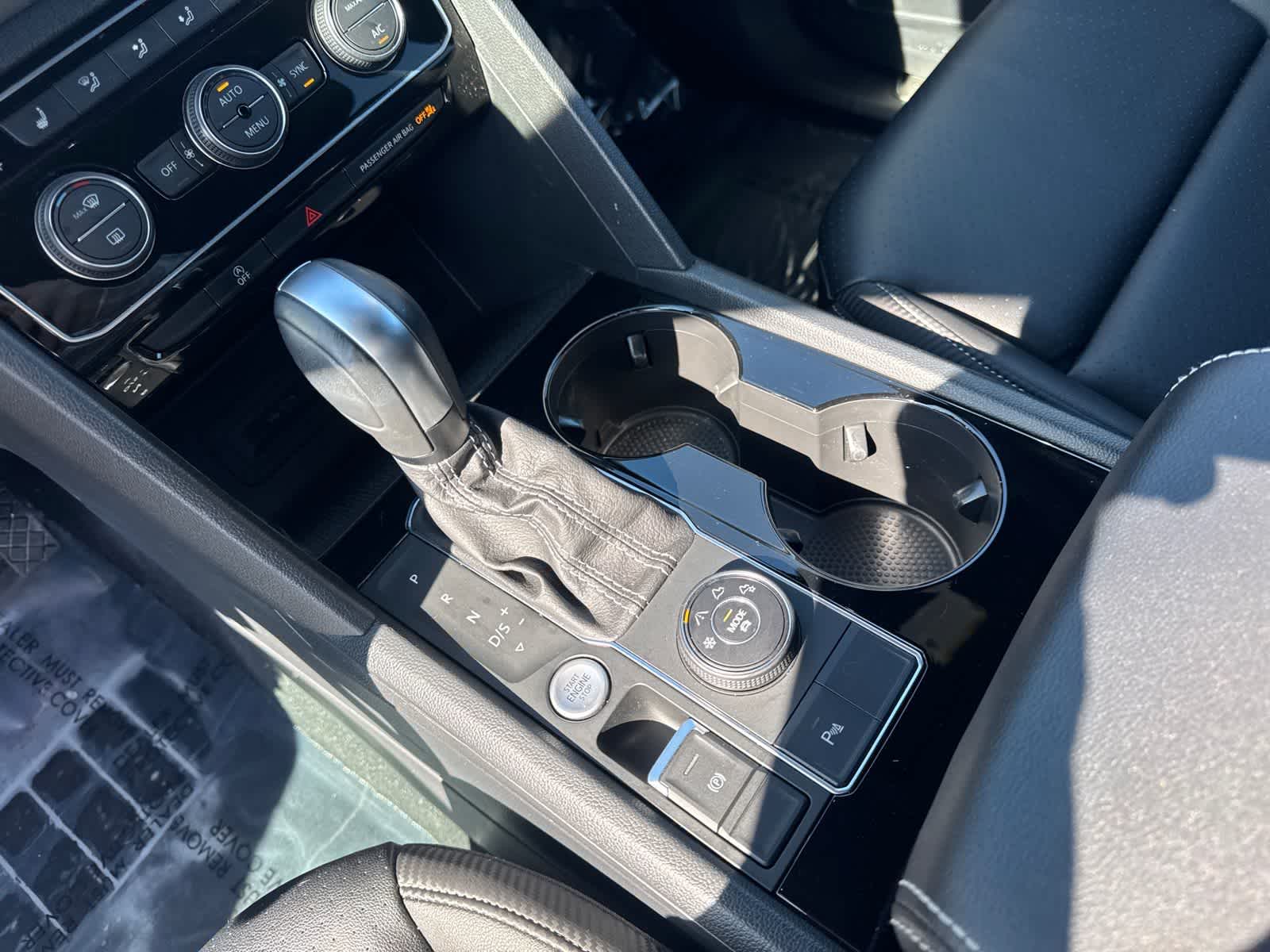 Thumbnail: 2023 Volkswagen Atlas - 17