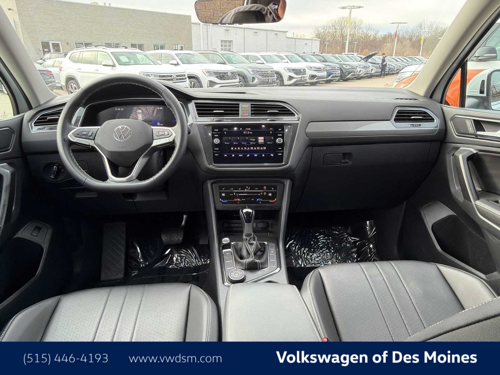 Thumbnail: 2024 Volkswagen Tiguan - 10