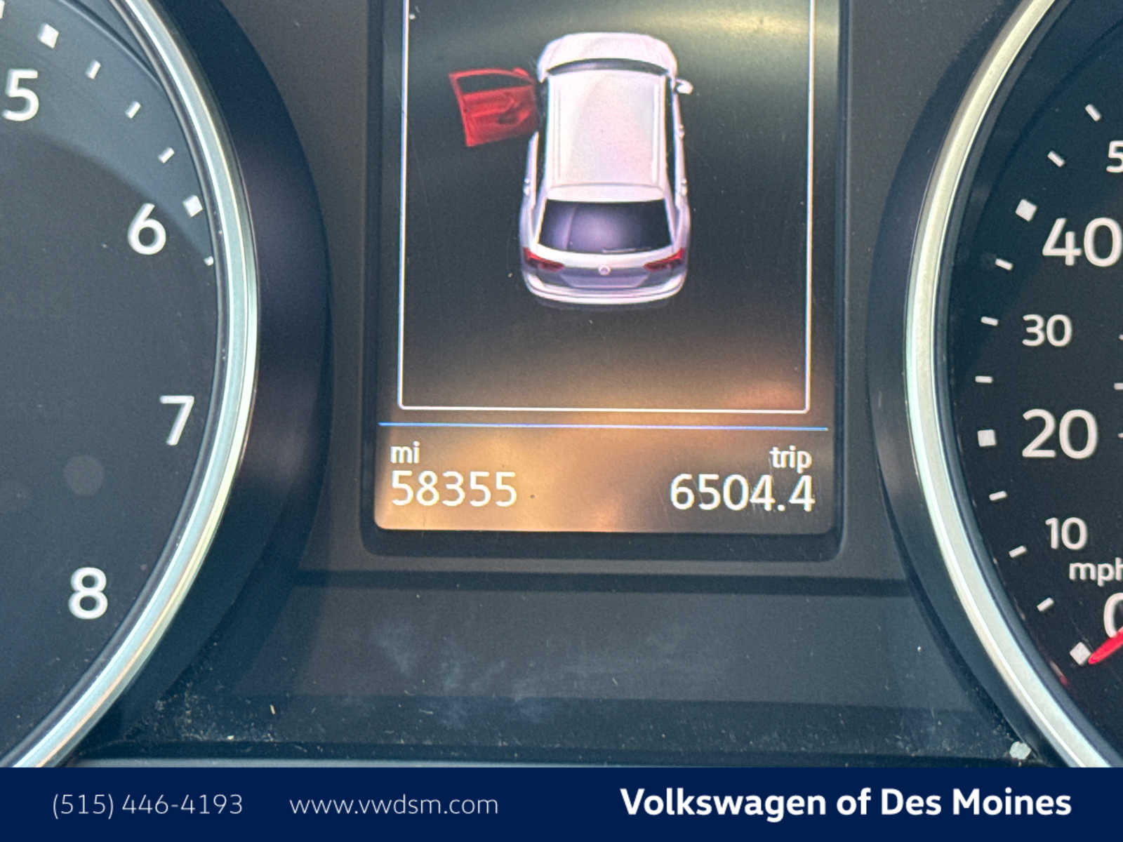 Thumbnail: 2021 Volkswagen Tiguan - 18