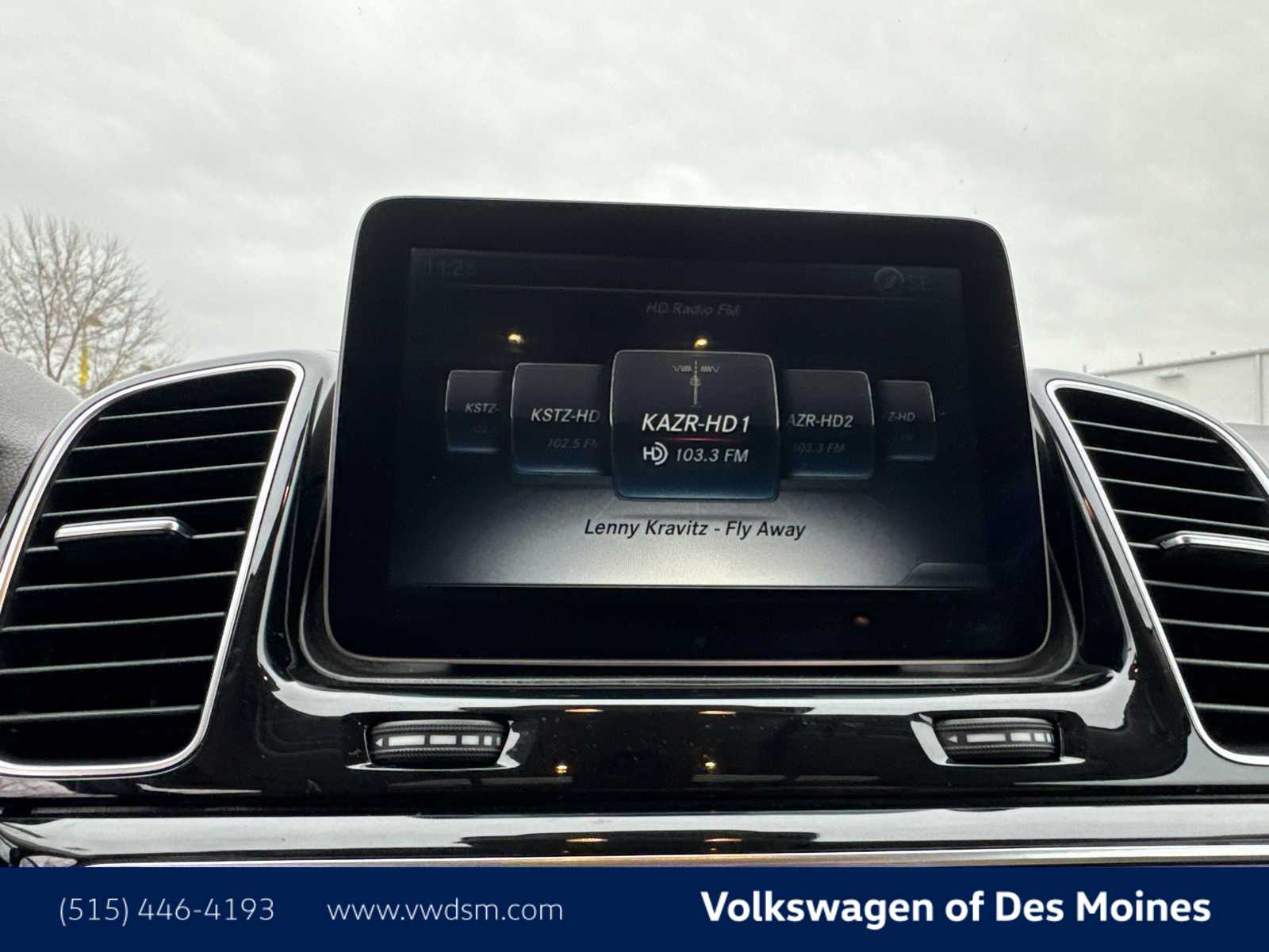 Thumbnail: 2017 Mercedes-Benz GLE - 17