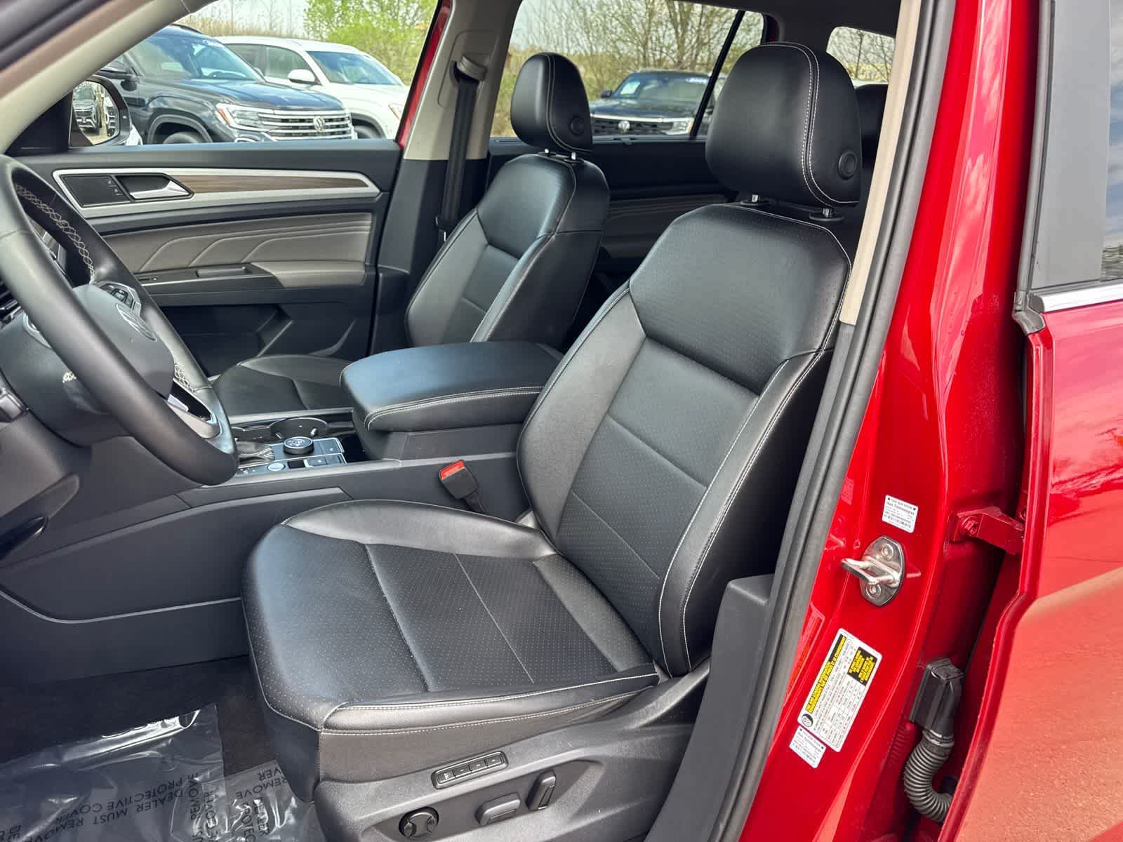 Thumbnail: 2022 Volkswagen Atlas - 11