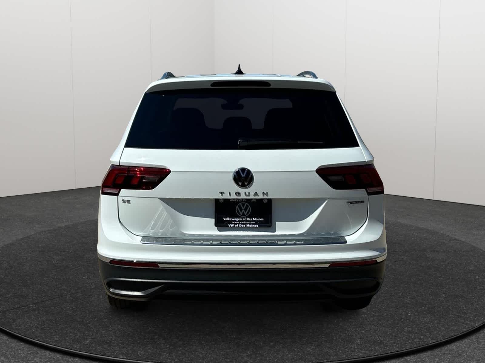 Thumbnail: 2024 Volkswagen Tiguan - 5
