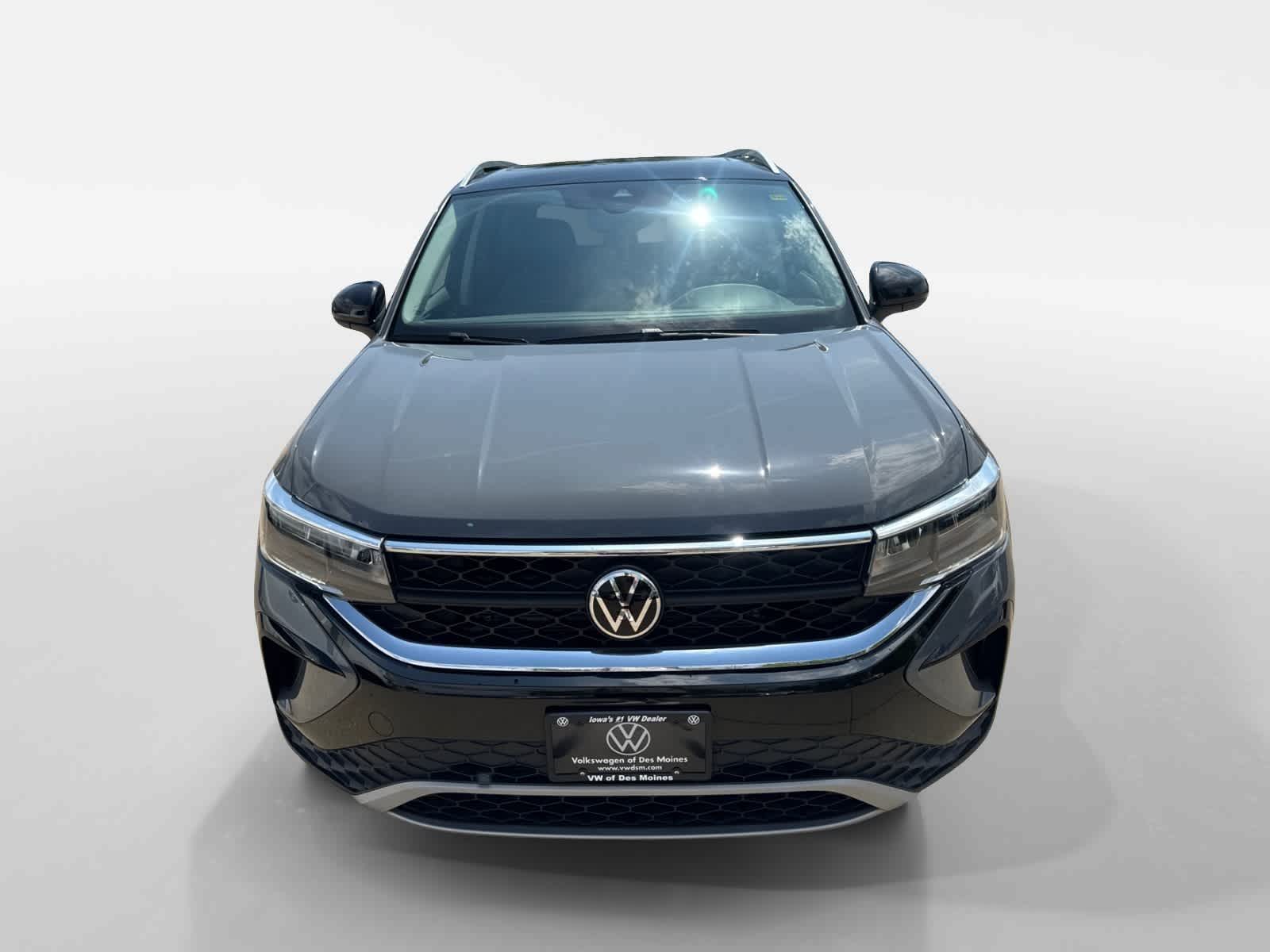 Thumbnail: 2023 Volkswagen Taos - 7
