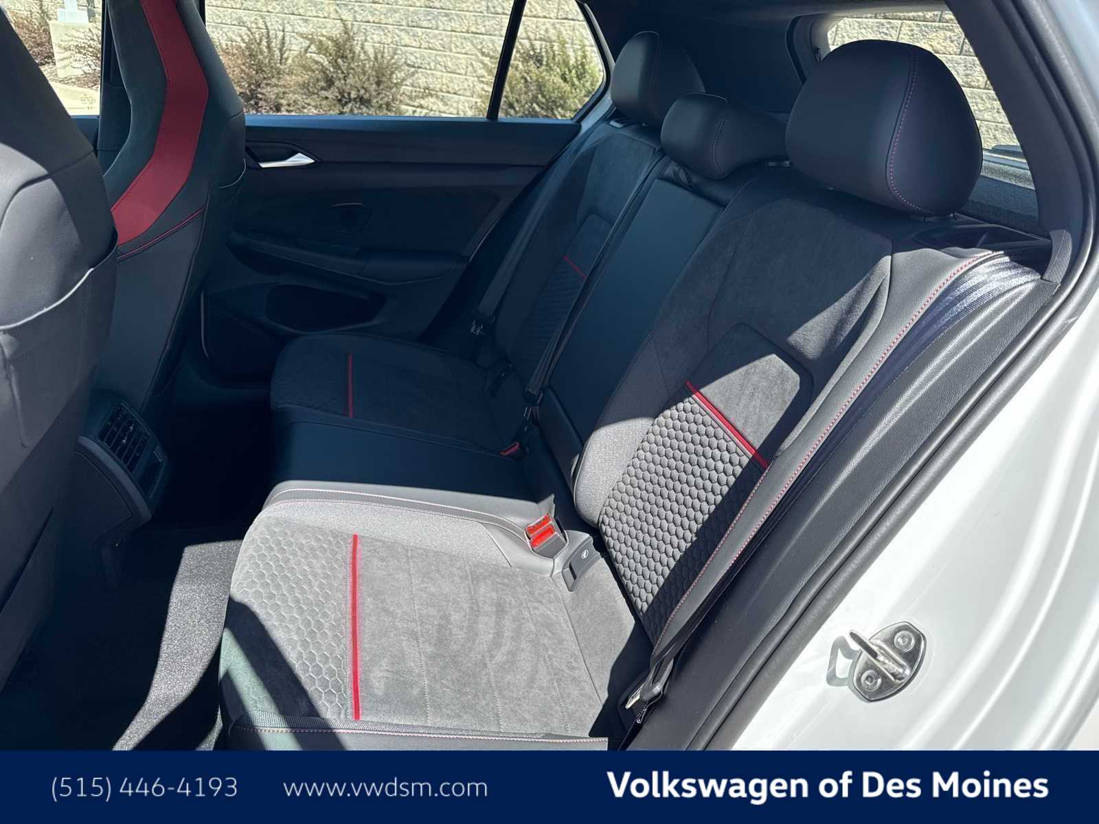 Thumbnail: 2025 Volkswagen Golf - 12