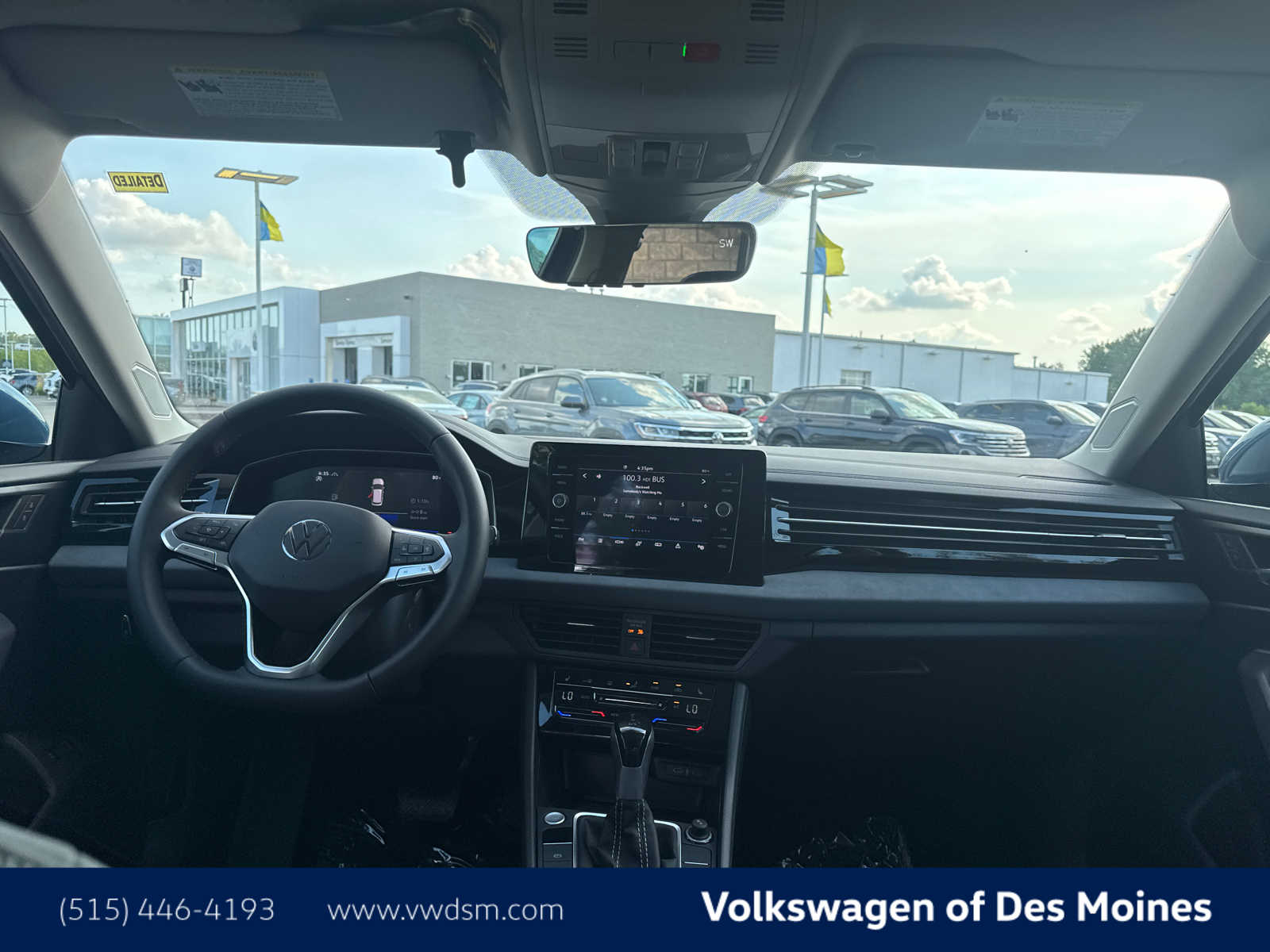 Thumbnail: 2025 Volkswagen Jetta - 10