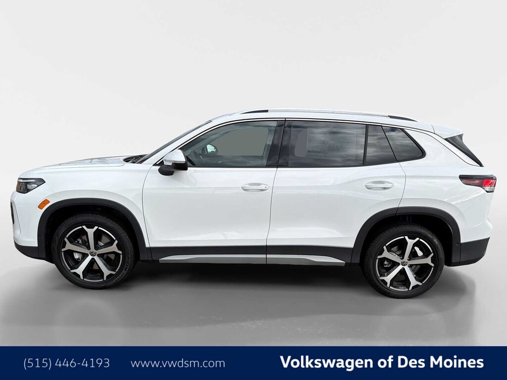 New 2026 Volkswagen Tiguan 2.0T SE SUV