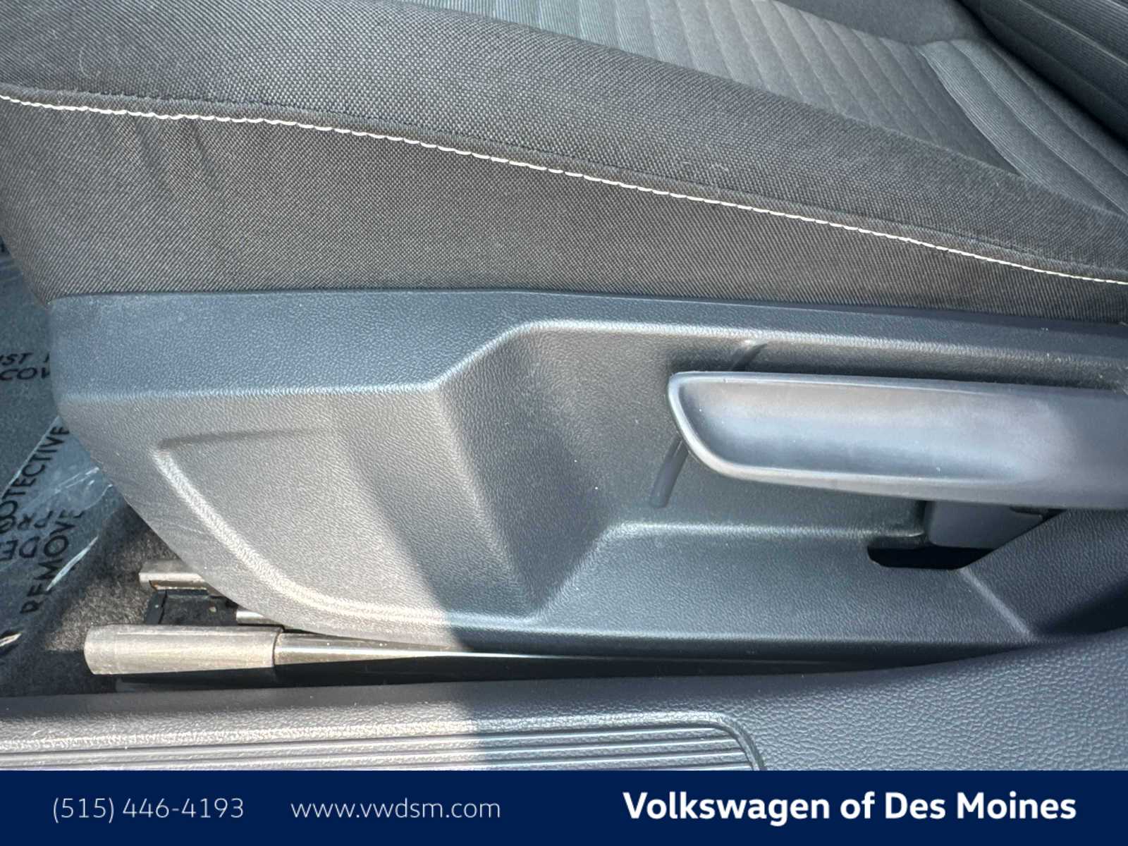 Thumbnail: 2024 Volkswagen Jetta - 25