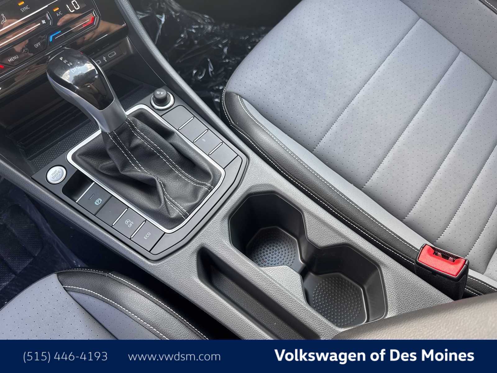 Thumbnail: 2025 Volkswagen Jetta - 16