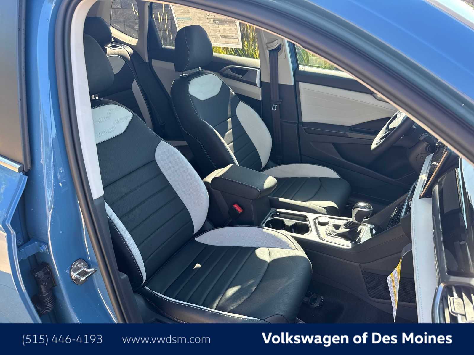 Thumbnail: 2025 Volkswagen Taos - 13