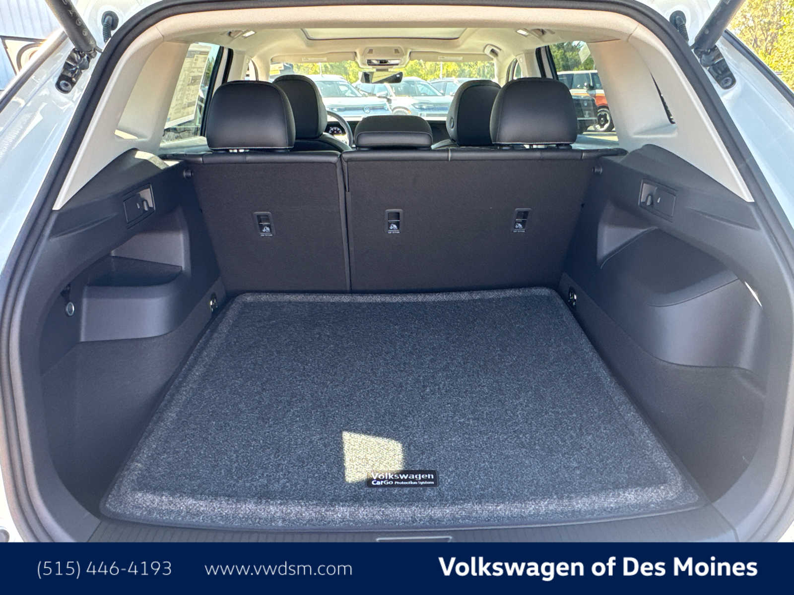 Thumbnail: 2025 Volkswagen Tiguan - 19