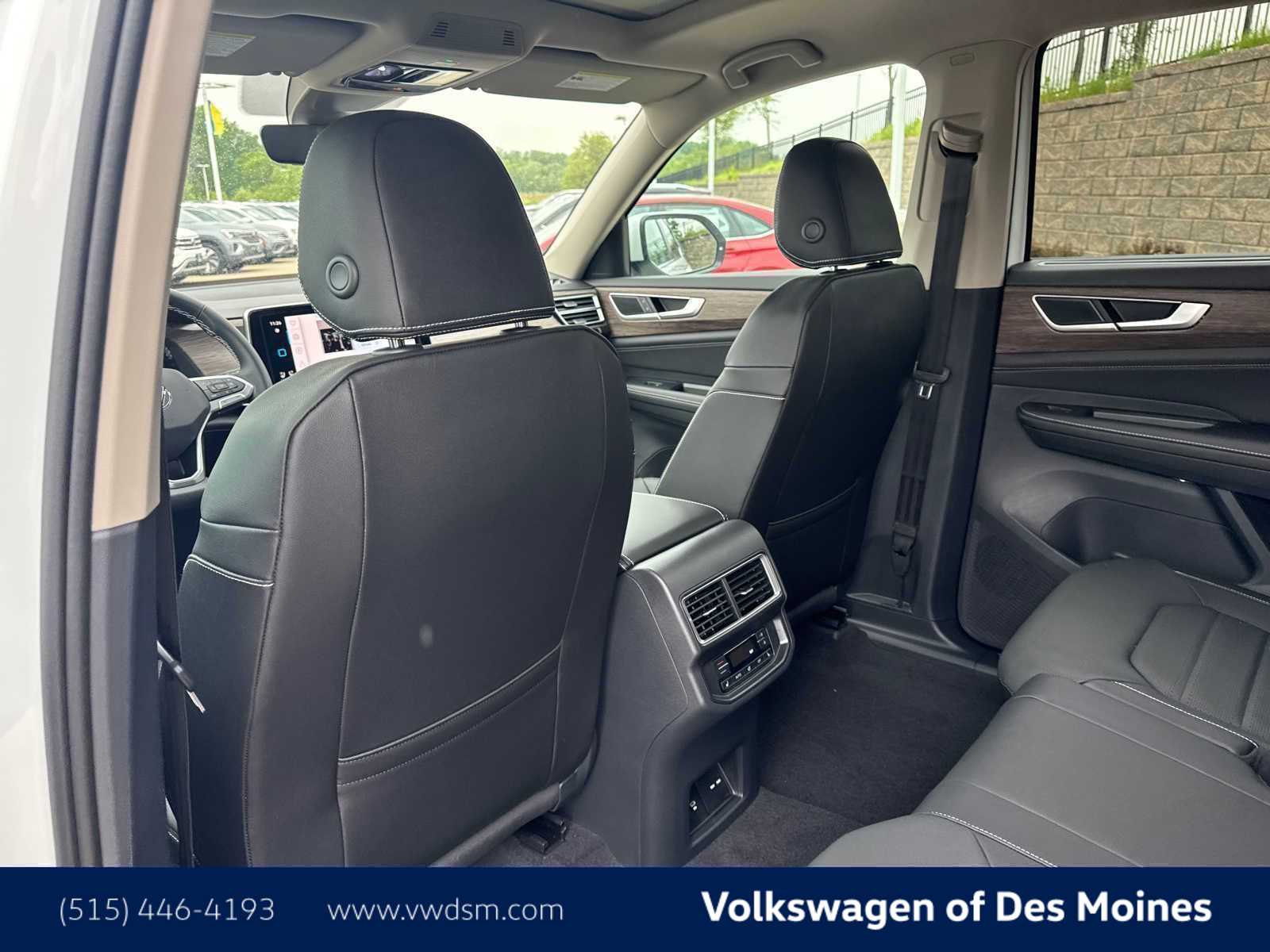 Thumbnail: 2025 Volkswagen Atlas - 13