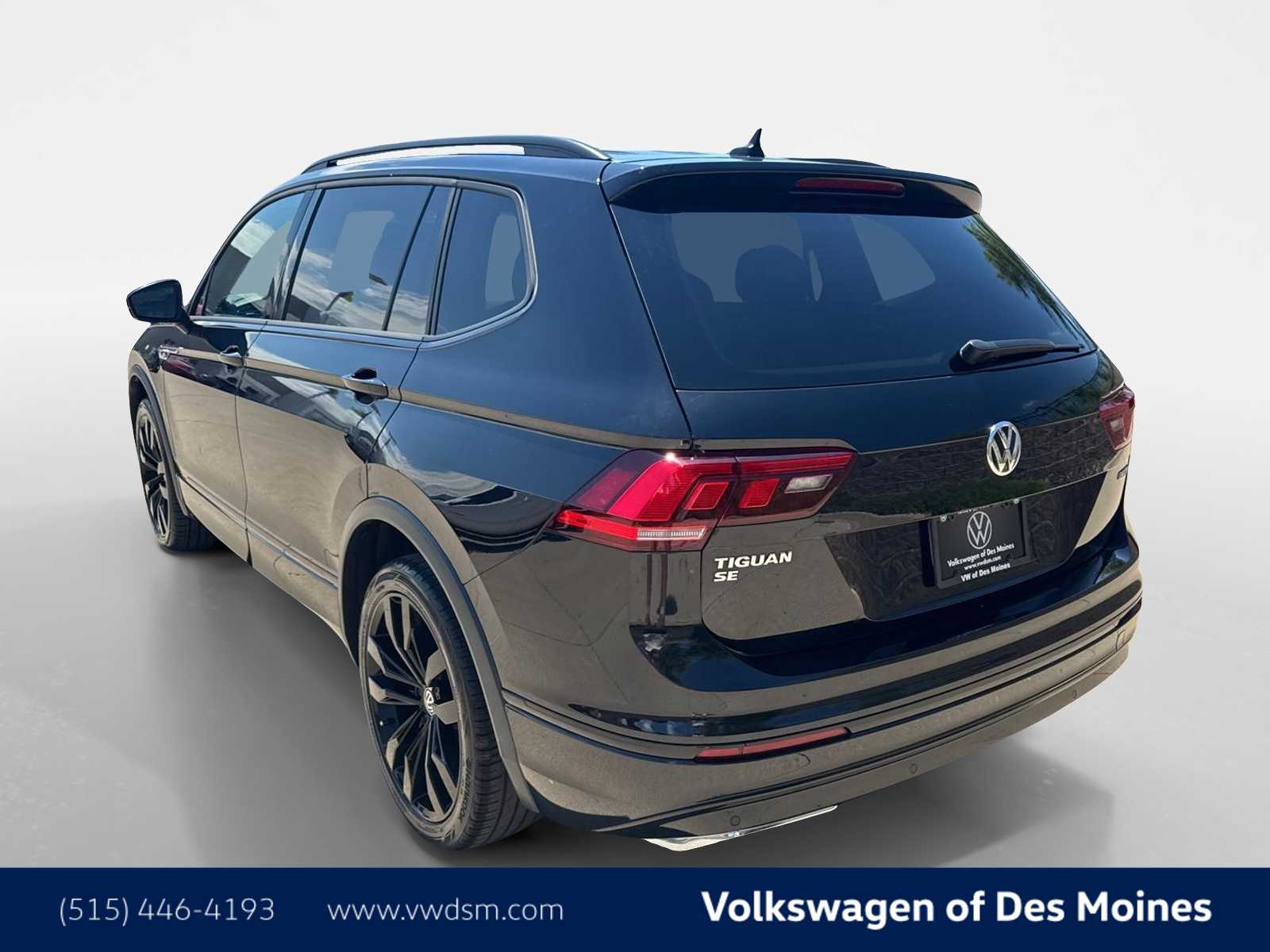Thumbnail: 2021 Volkswagen Tiguan - 4