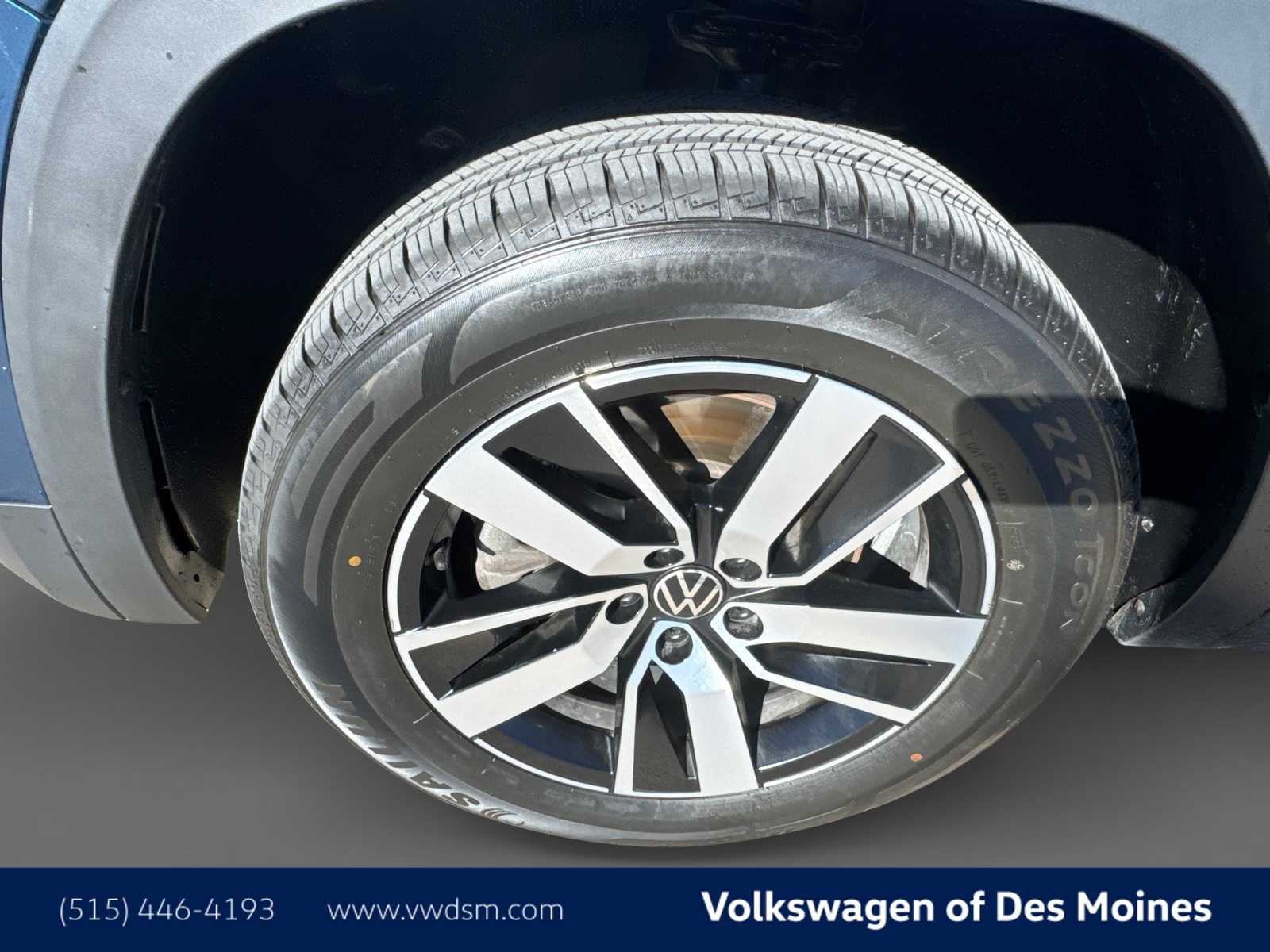 Thumbnail: 2021 Volkswagen Atlas - 8