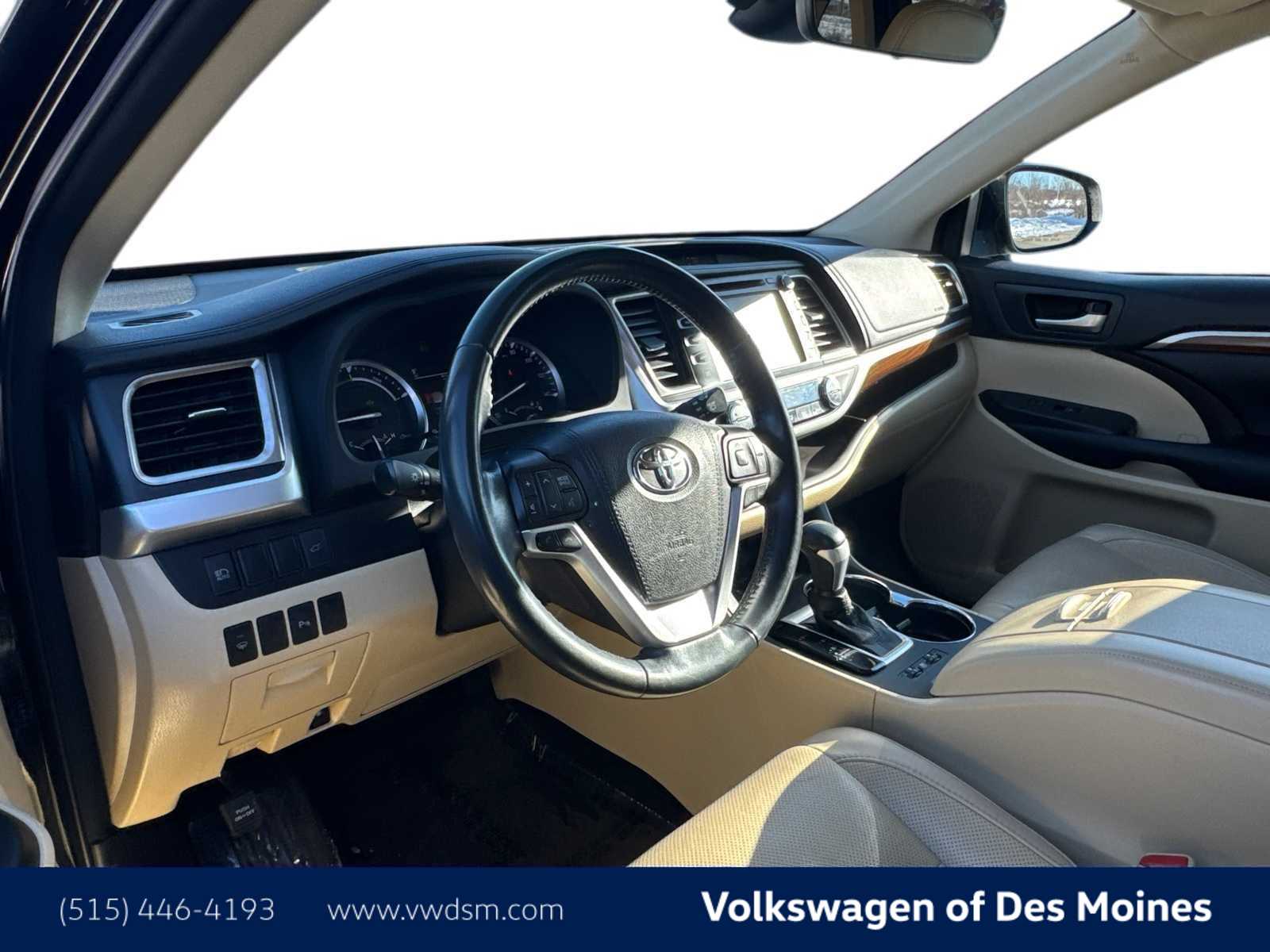 Thumbnail: 2018 Toyota Highlander - 2