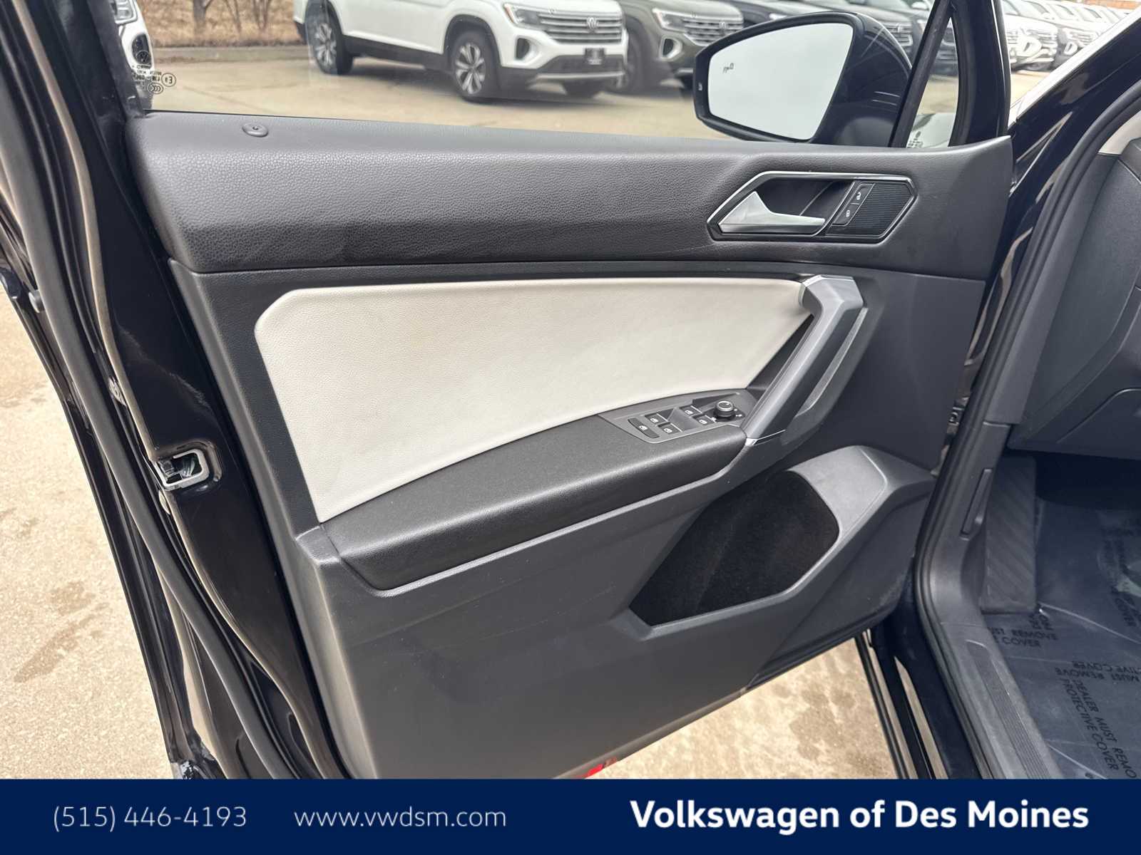 Thumbnail: 2018 Volkswagen Tiguan - 22