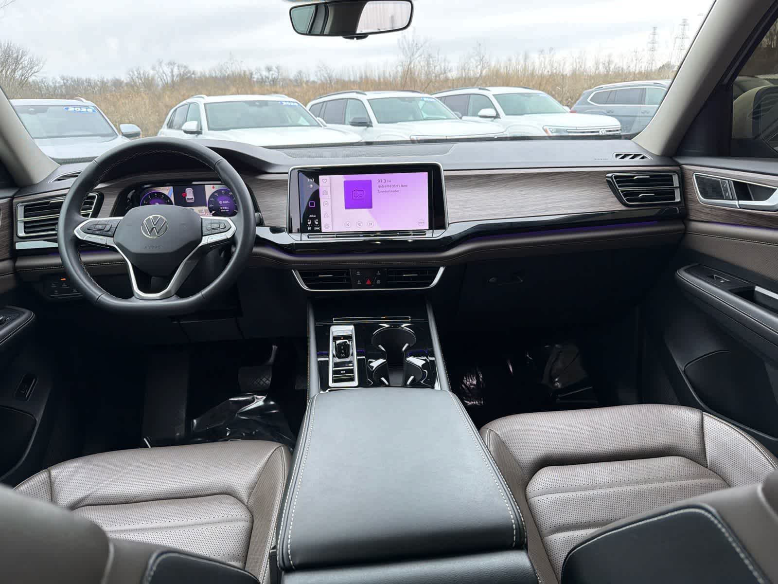 Thumbnail: 2025 Volkswagen Atlas - 10