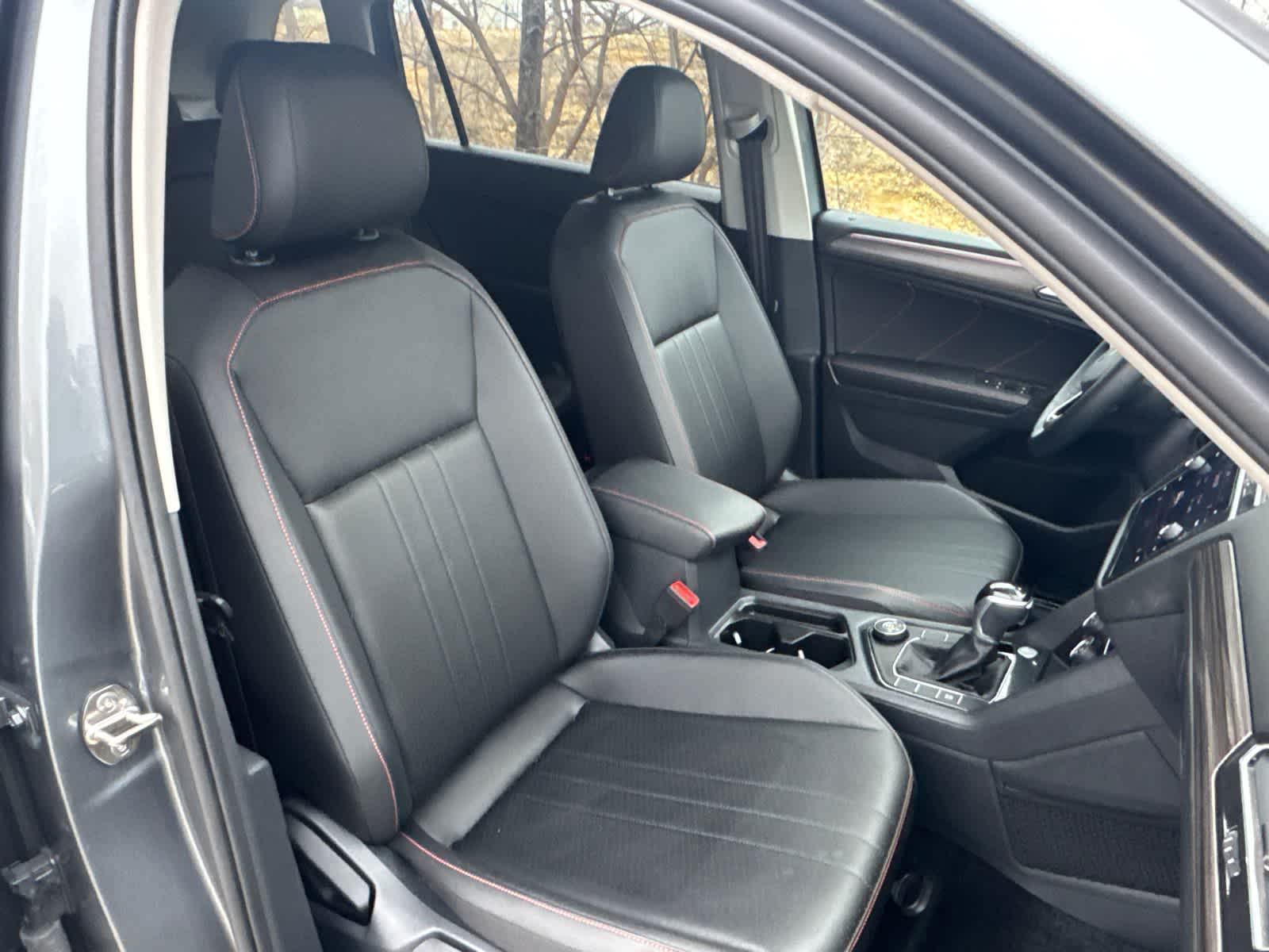 Thumbnail: 2024 Volkswagen Tiguan - 14