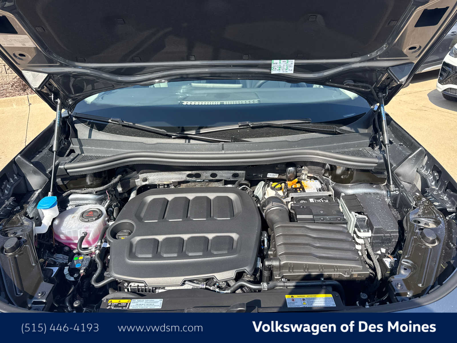 Thumbnail: 2025 Volkswagen Tiguan - 9