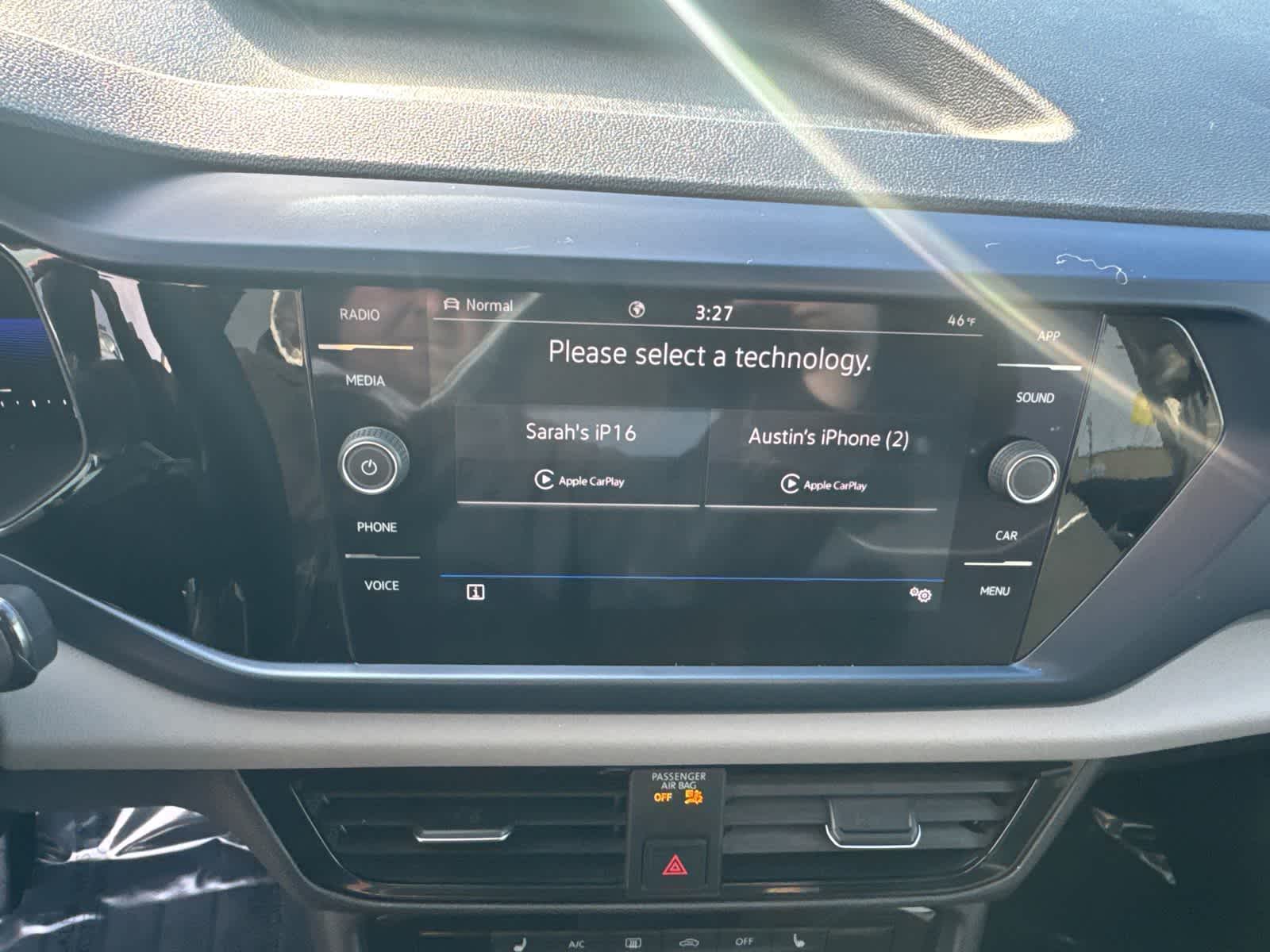 Thumbnail: 2023 Volkswagen Taos - 17