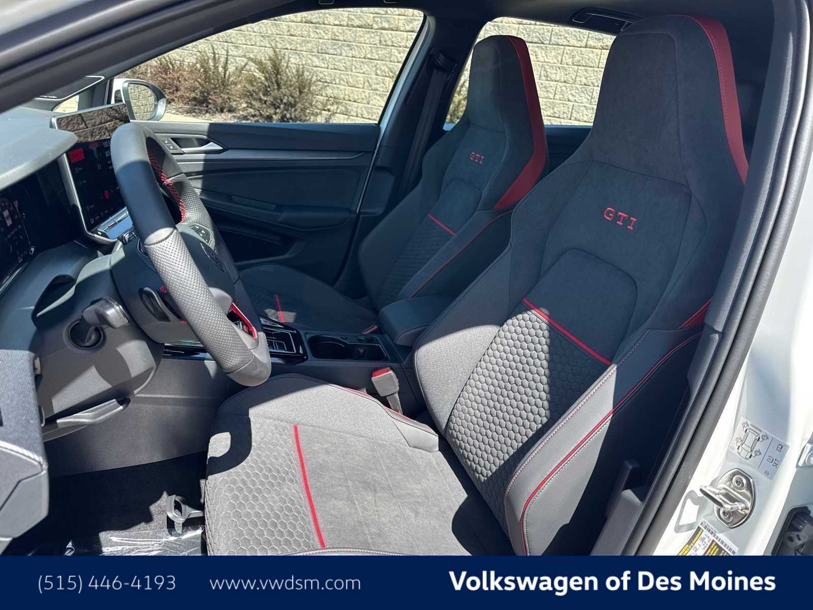 Thumbnail: 2025 Volkswagen Golf - 11