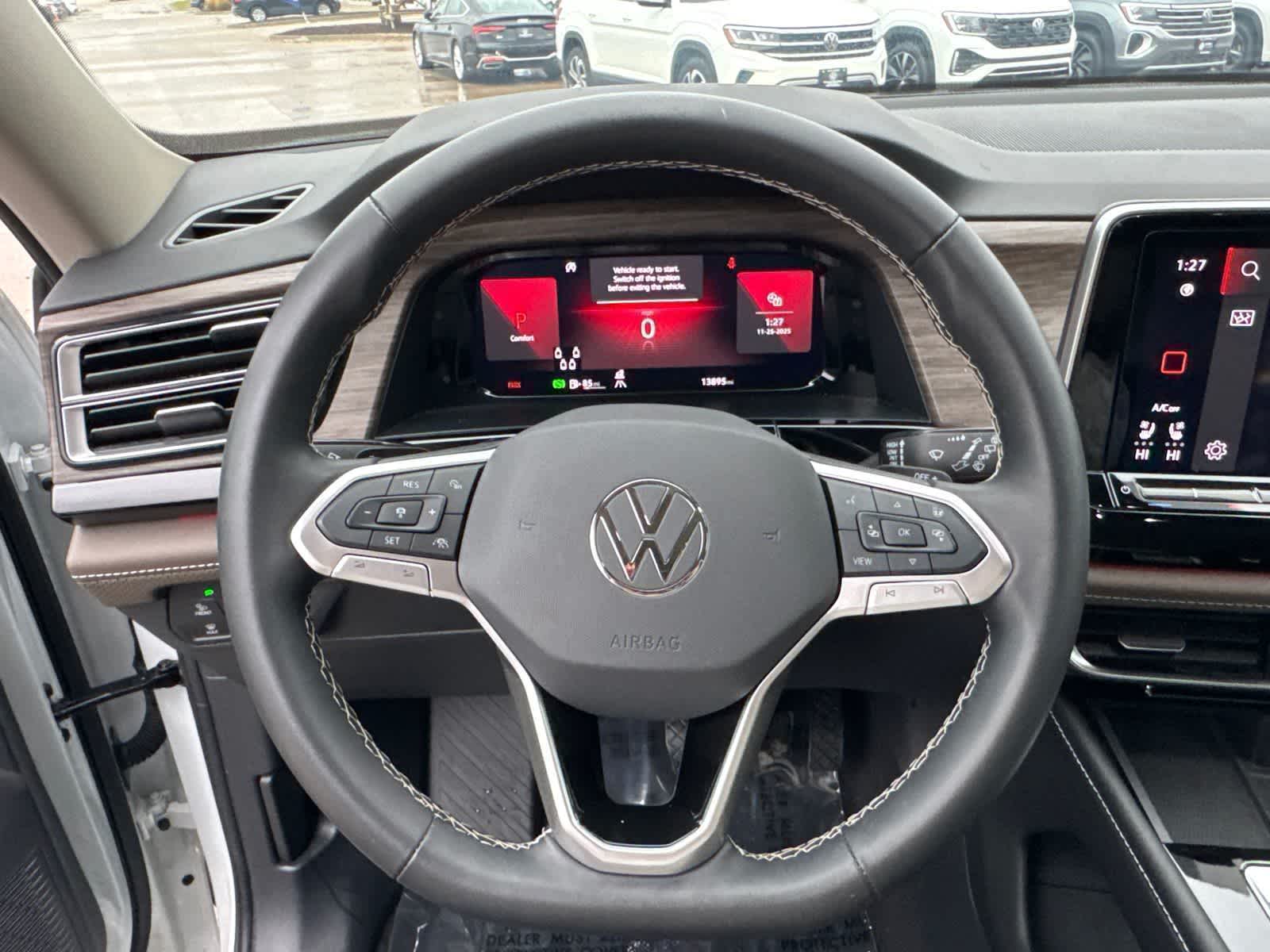 Thumbnail: 2024 Volkswagen Atlas - 17