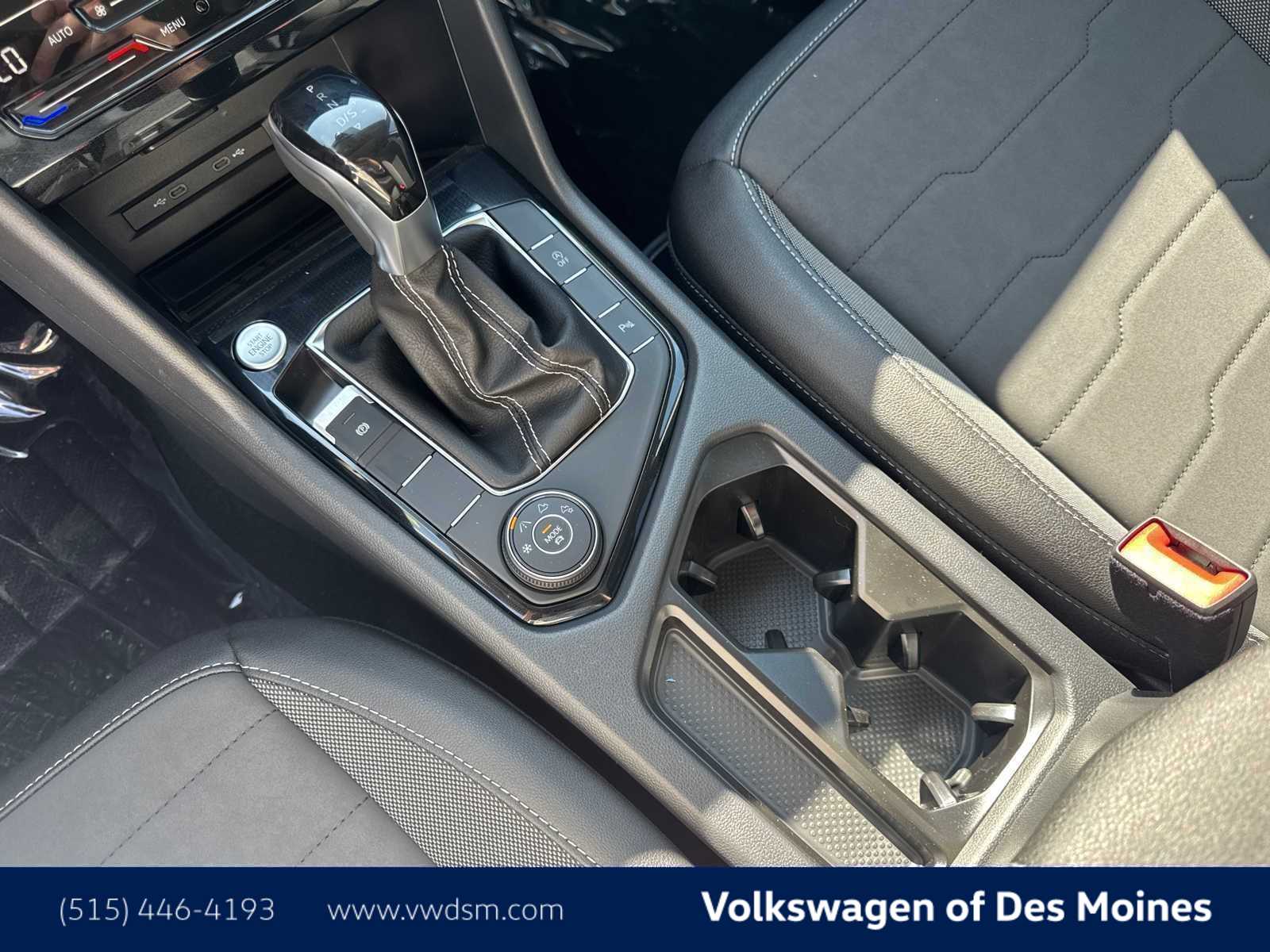 Thumbnail: 2025 Volkswagen Taos - 16