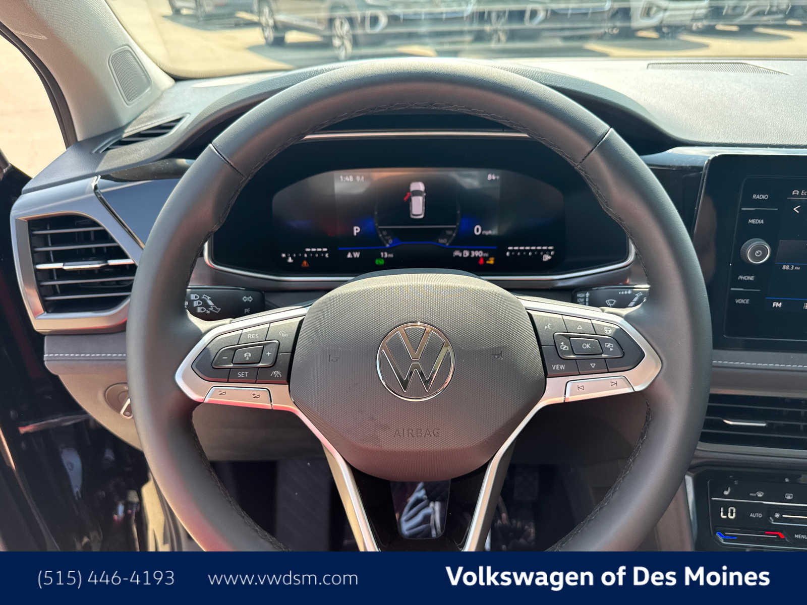 Thumbnail: 2025 Volkswagen Taos - 15