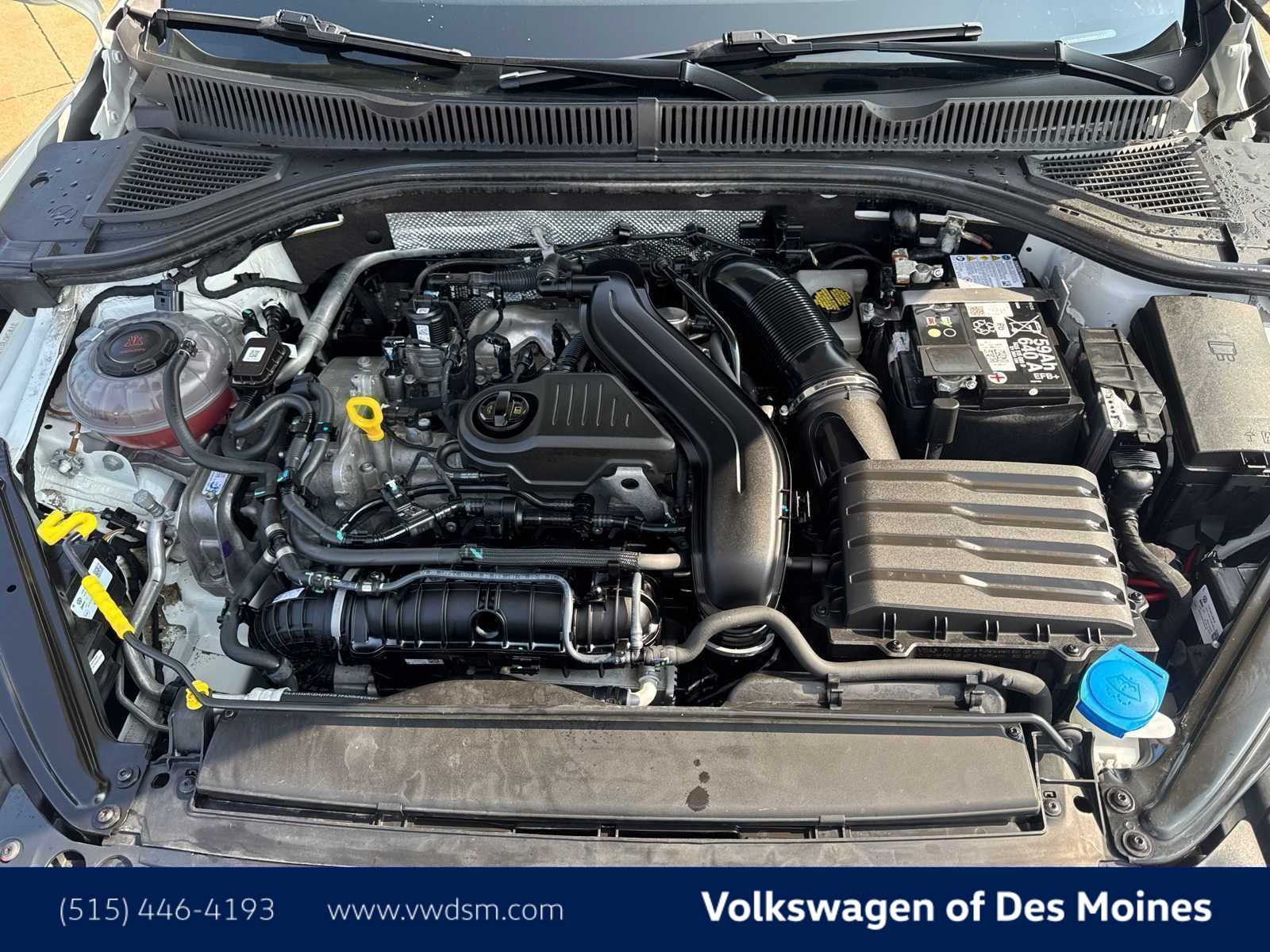 Thumbnail: 2024 Volkswagen Jetta - 10