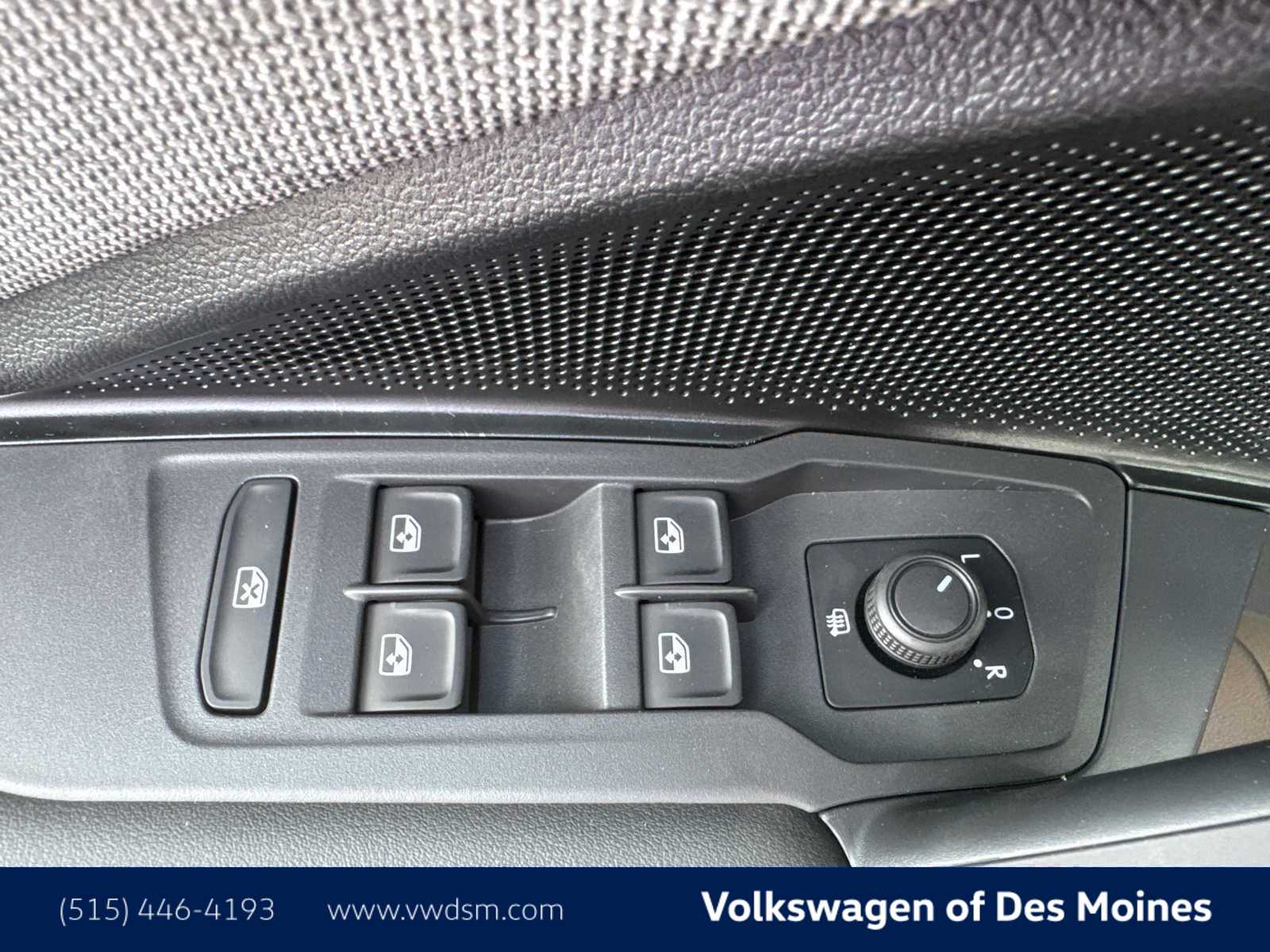 Thumbnail: 2025 Volkswagen Tiguan - 22