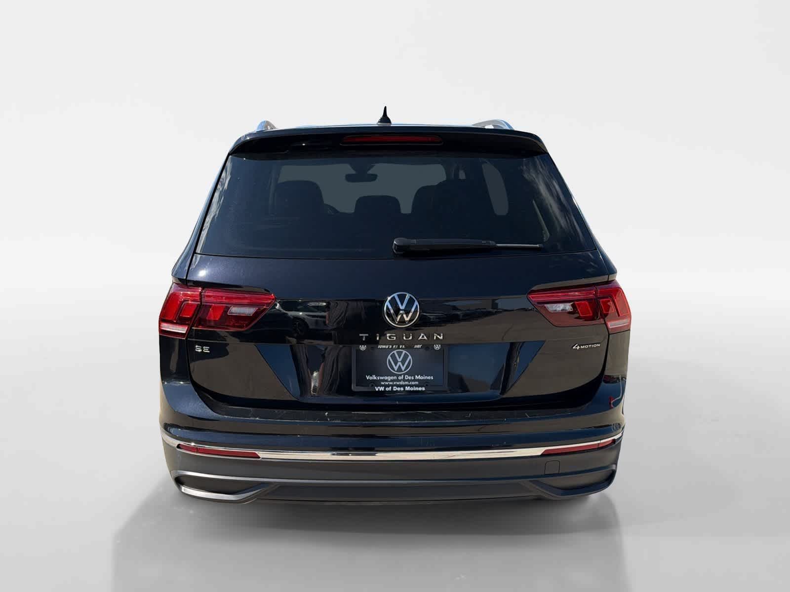 Thumbnail: 2022 Volkswagen Tiguan - 5