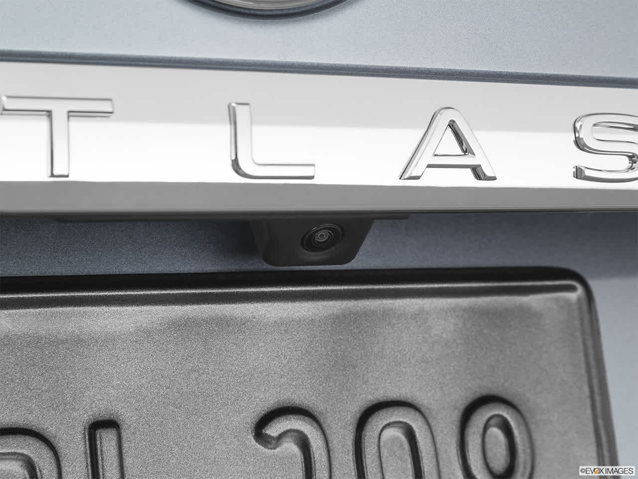 Thumbnail: 2021 Volkswagen Atlas - 30