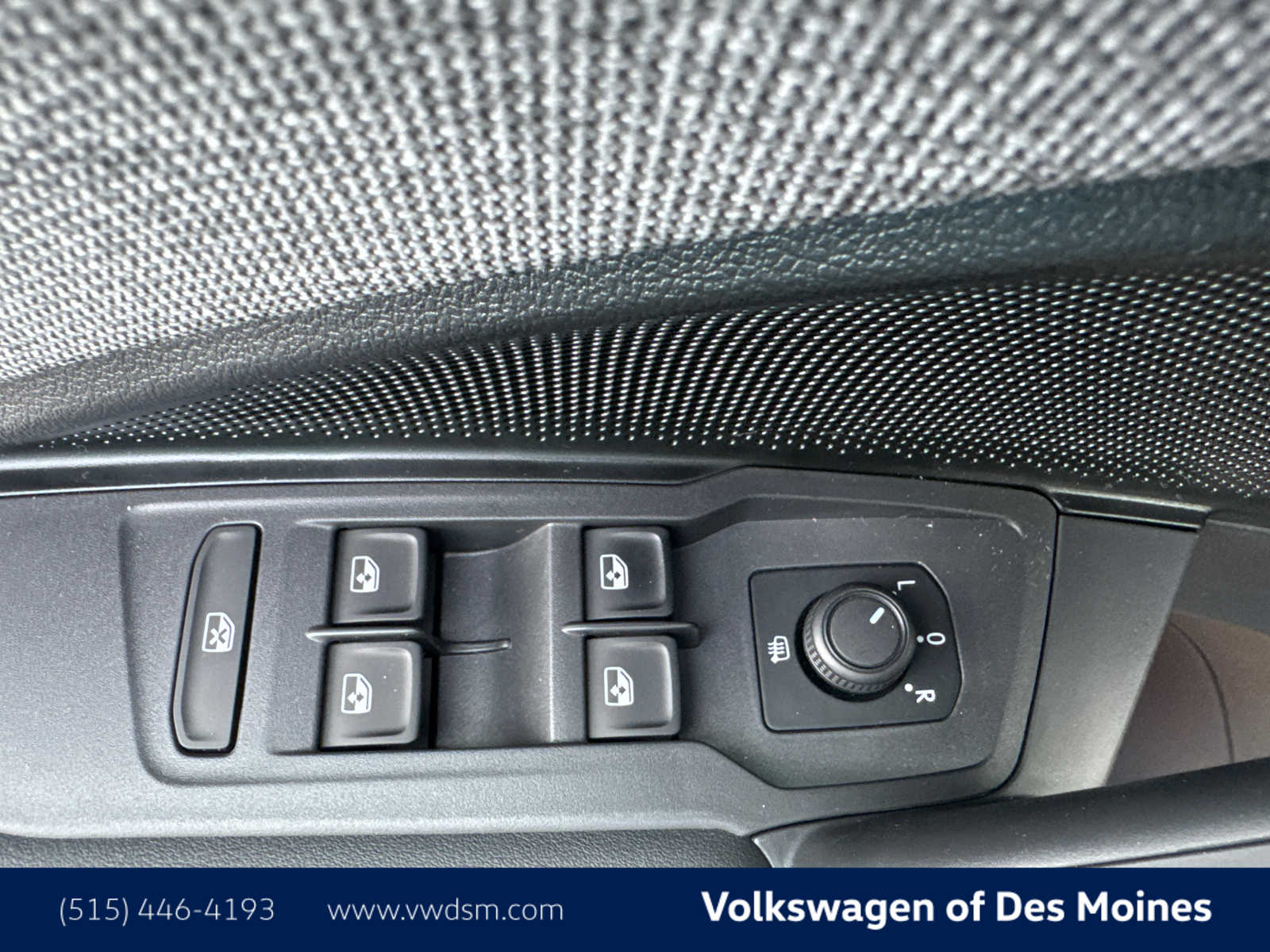 Thumbnail: 2025 Volkswagen Tiguan - 22