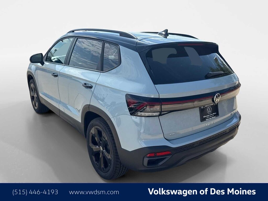 New 2025 Volkswagen Taos 1.5T SE Black SUV