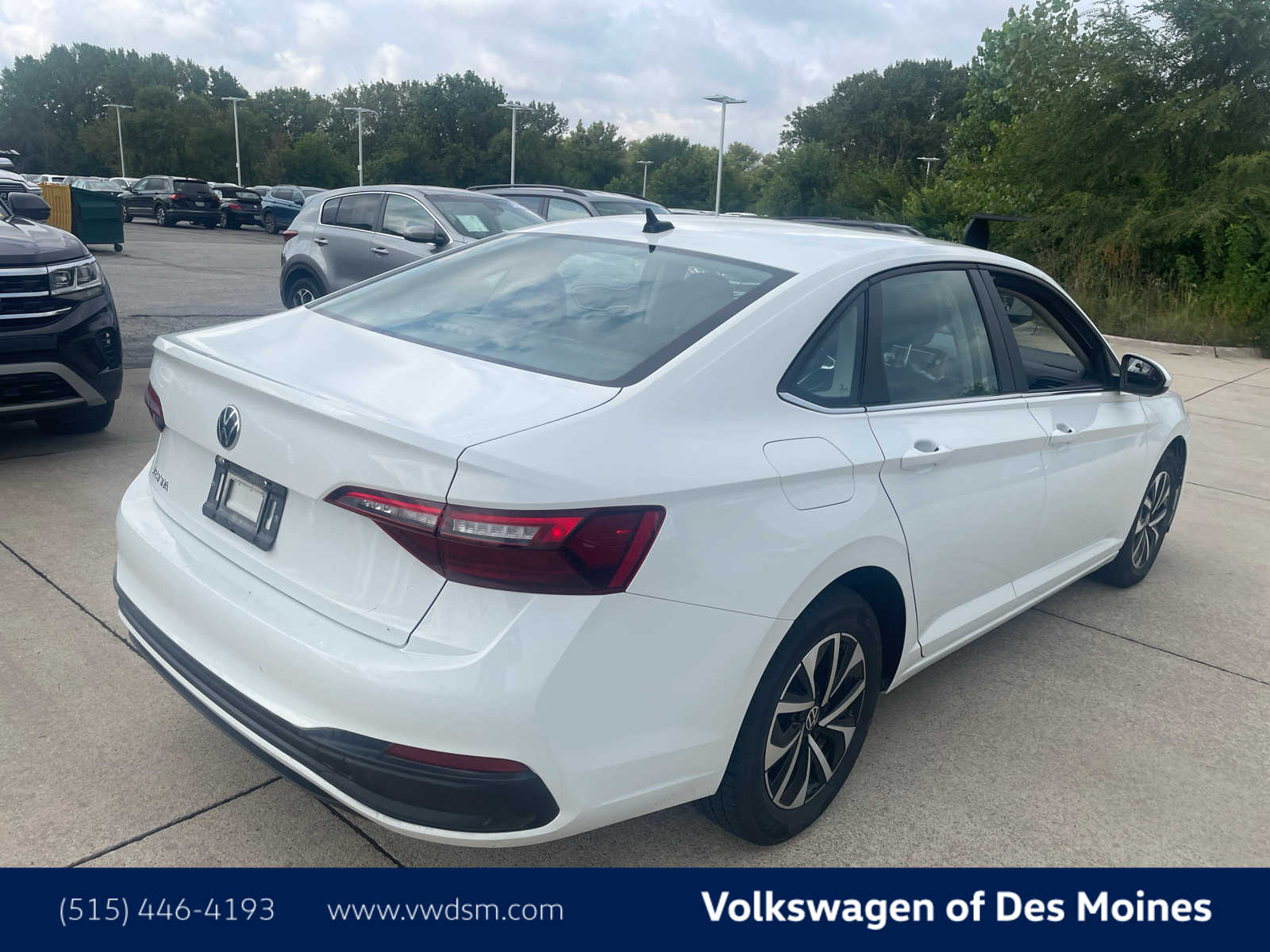Thumbnail: 2024 Volkswagen Jetta - 4