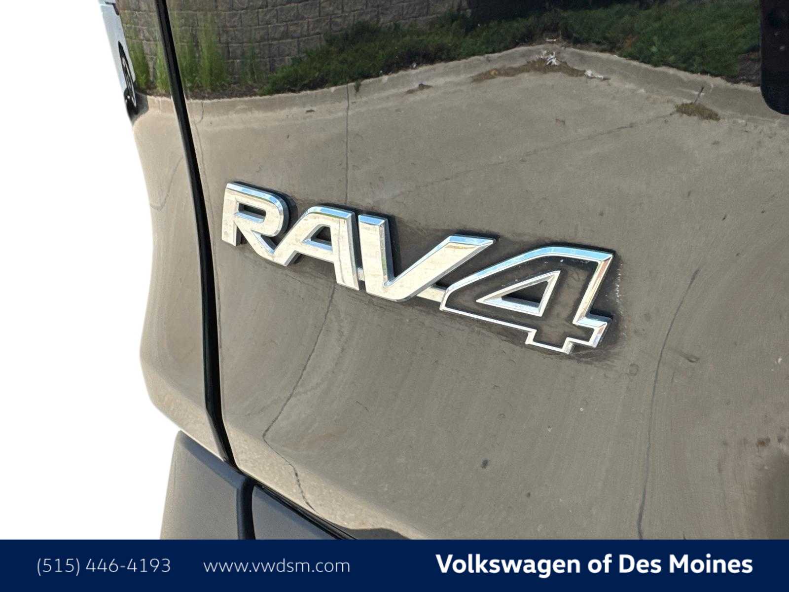 Thumbnail: 2021 Toyota RAV4 - 7
