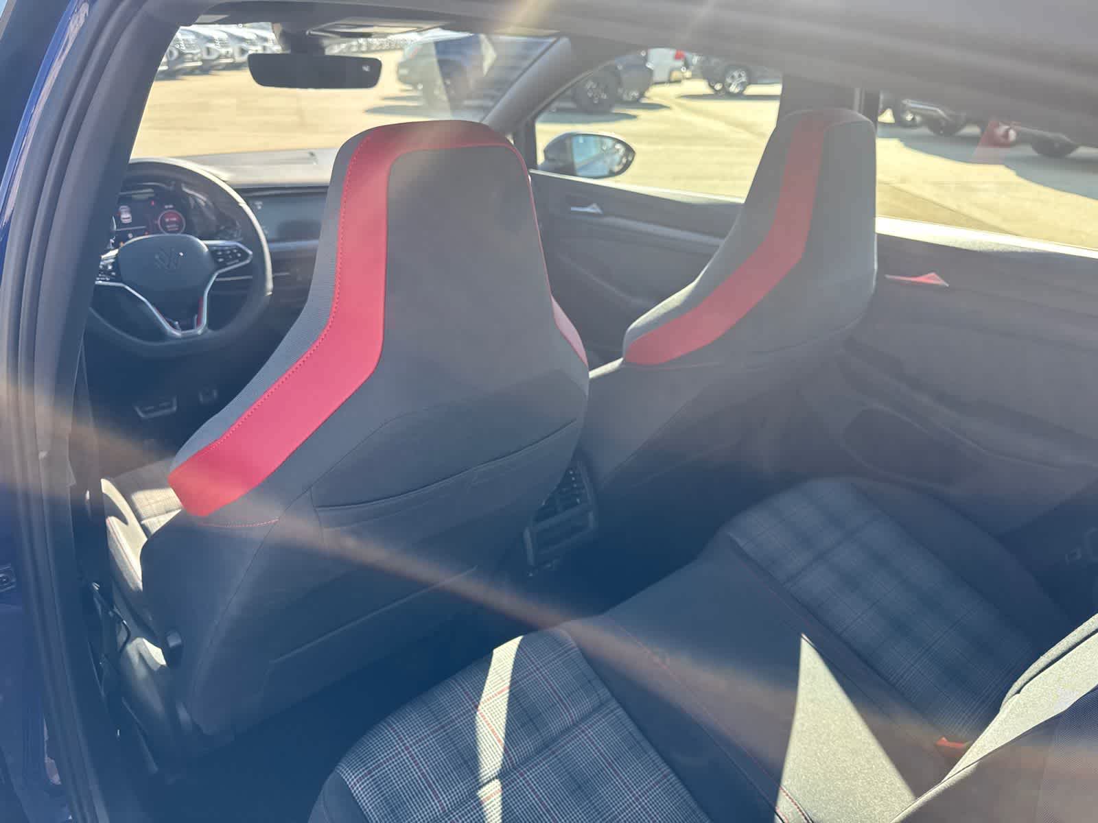 Thumbnail: 2023 Volkswagen Golf - 13