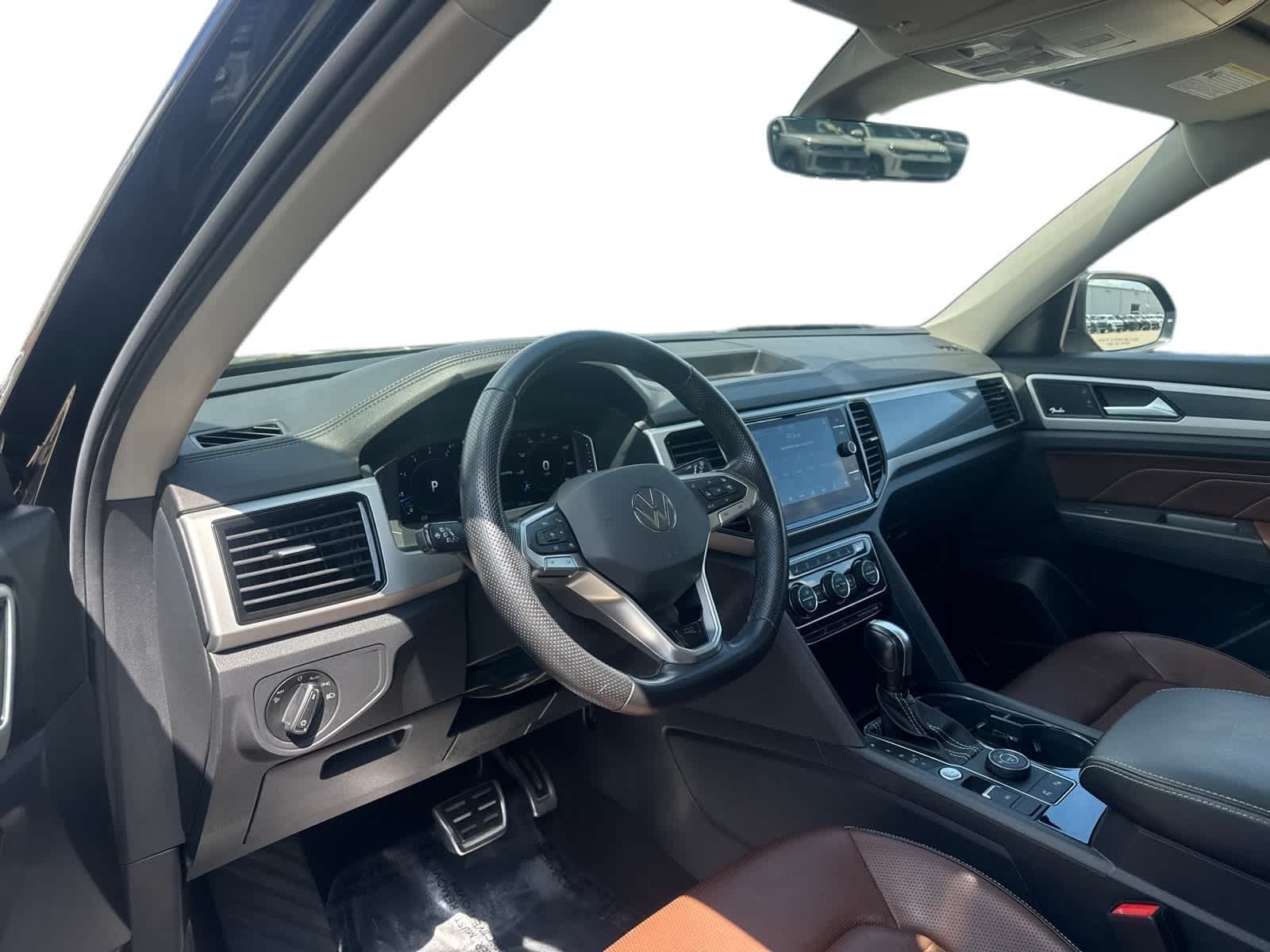 Thumbnail: 2023 Volkswagen Atlas - 2